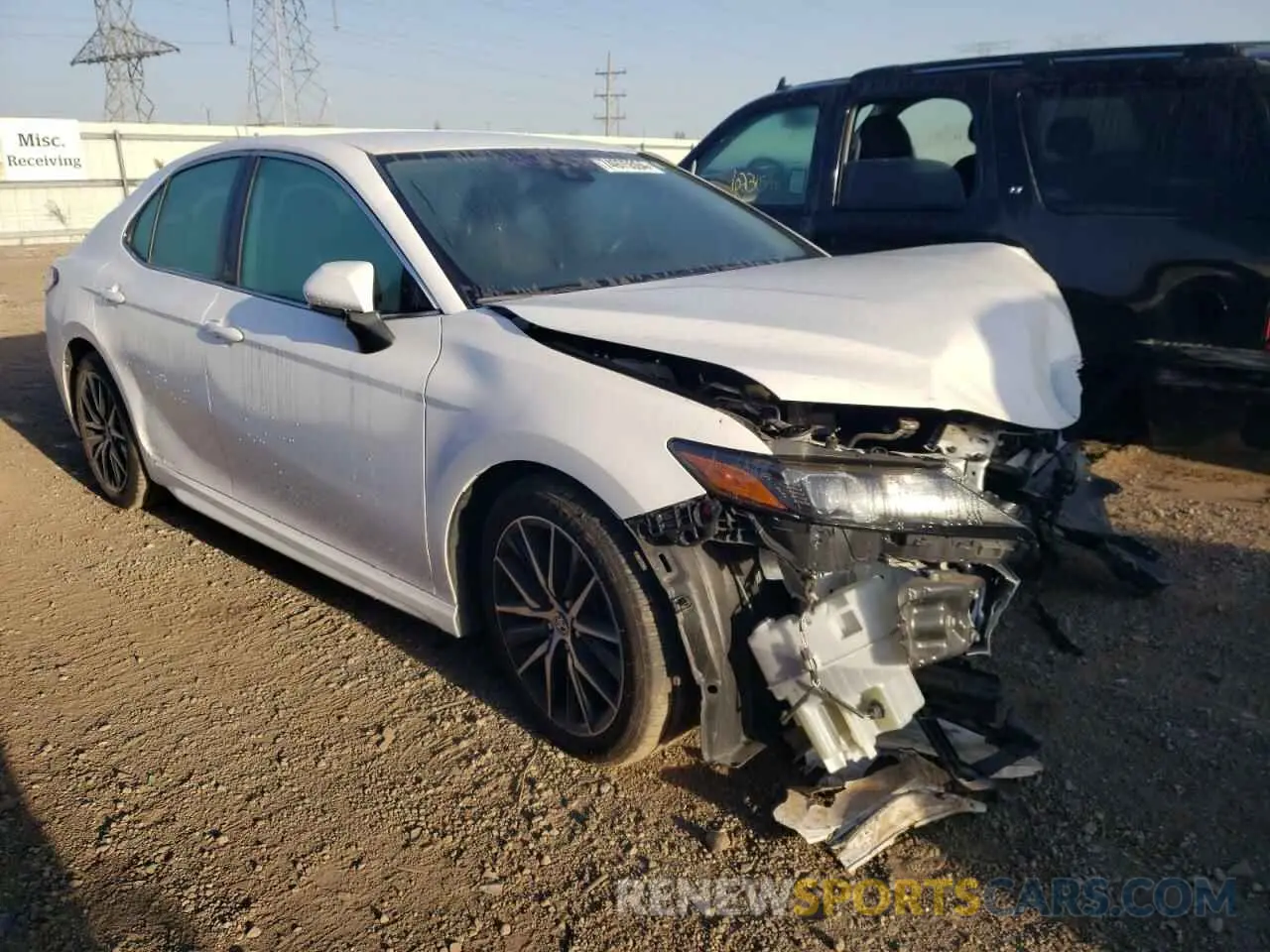 4 Photograph of a damaged car 4T1G11AK3MU521208 TOYOTA CAMRY 2021