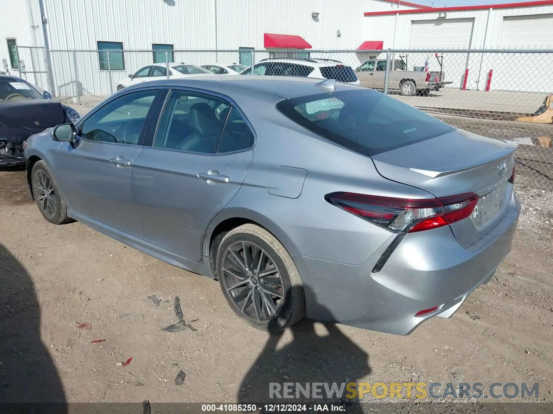 3 Photograph of a damaged car 4T1G11AK3MU522505 TOYOTA CAMRY 2021