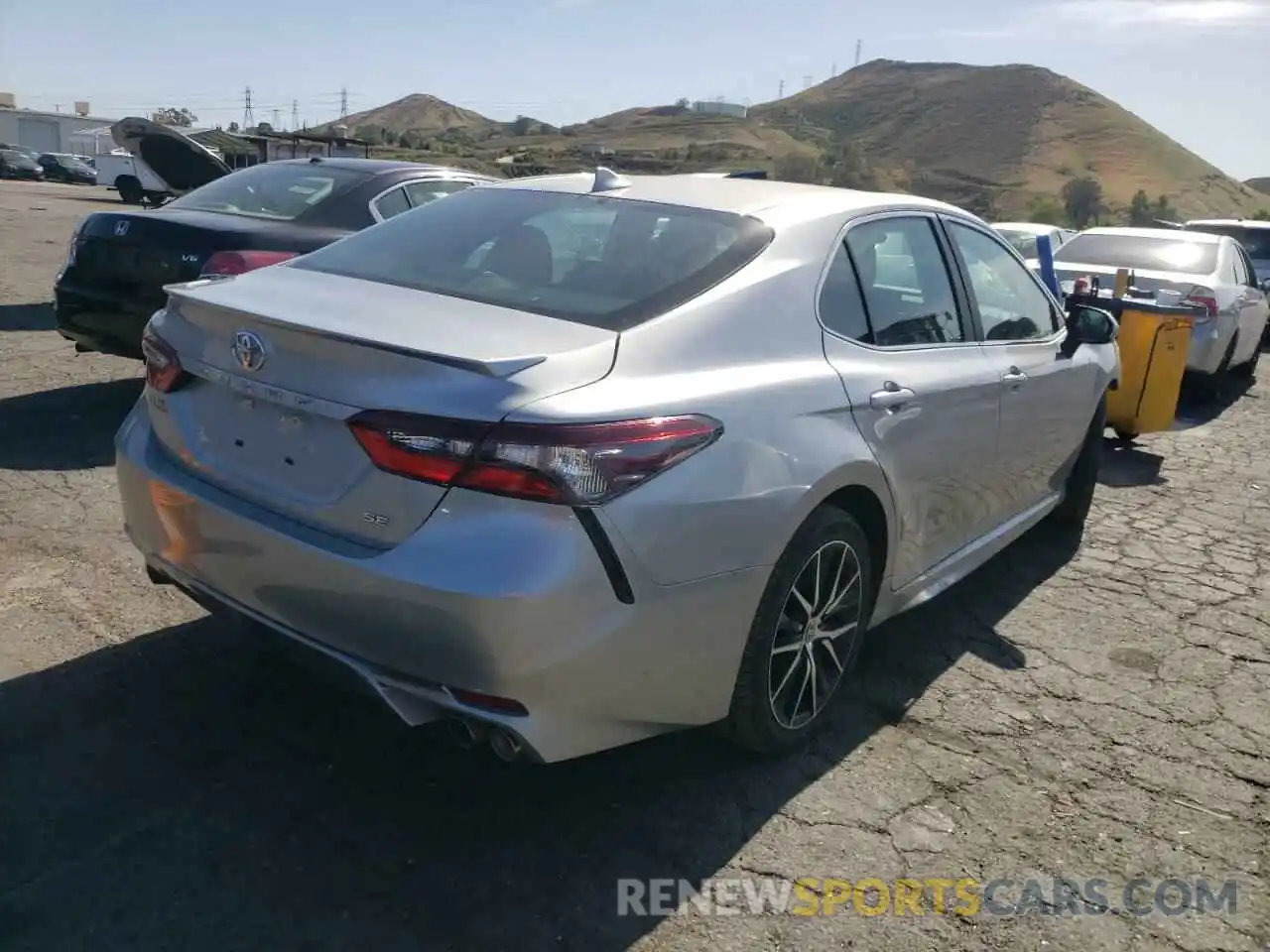 4 Photograph of a damaged car 4T1G11AK3MU523069 TOYOTA CAMRY 2021