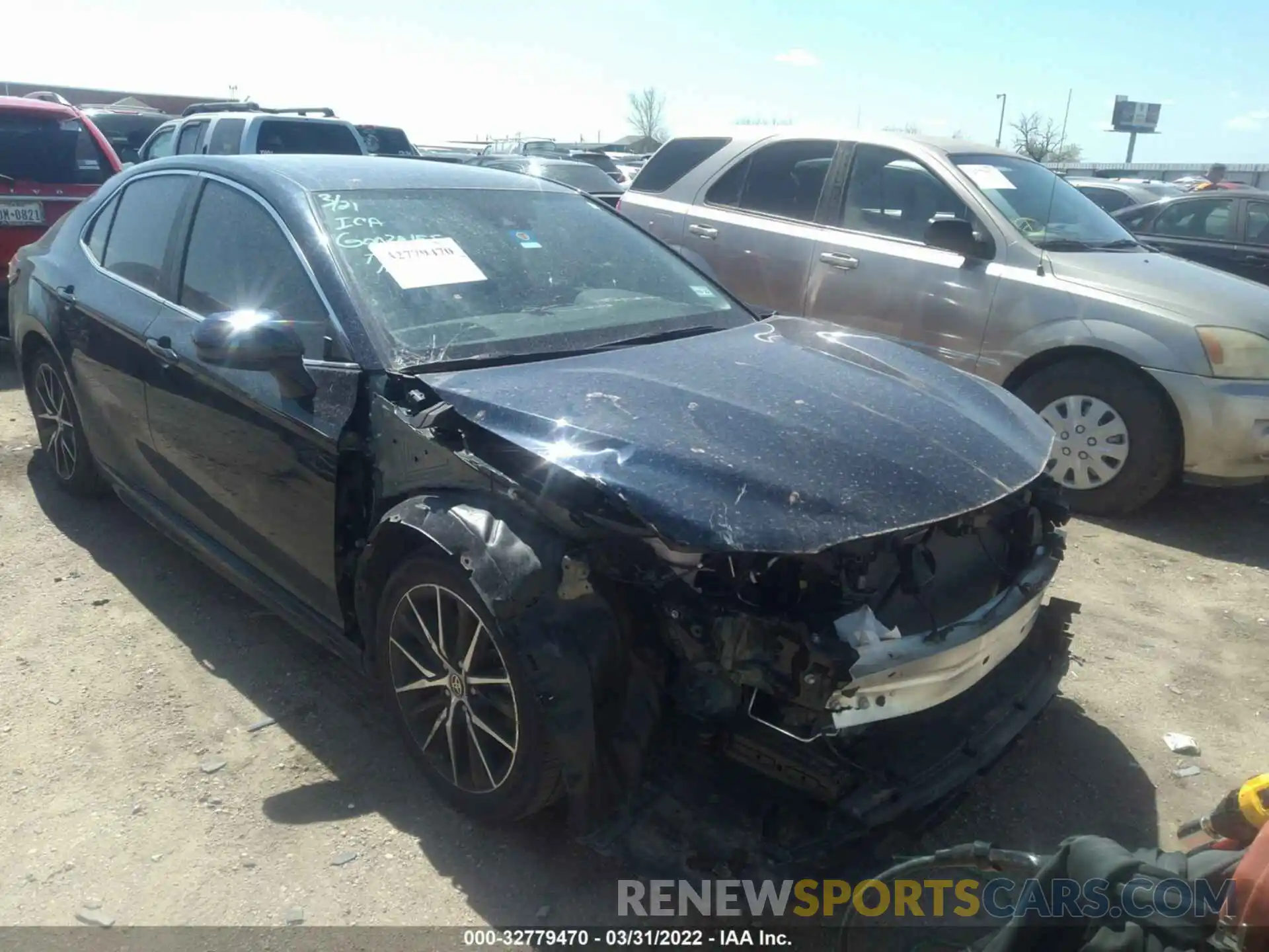 6 Photograph of a damaged car 4T1G11AK3MU531513 TOYOTA CAMRY 2021