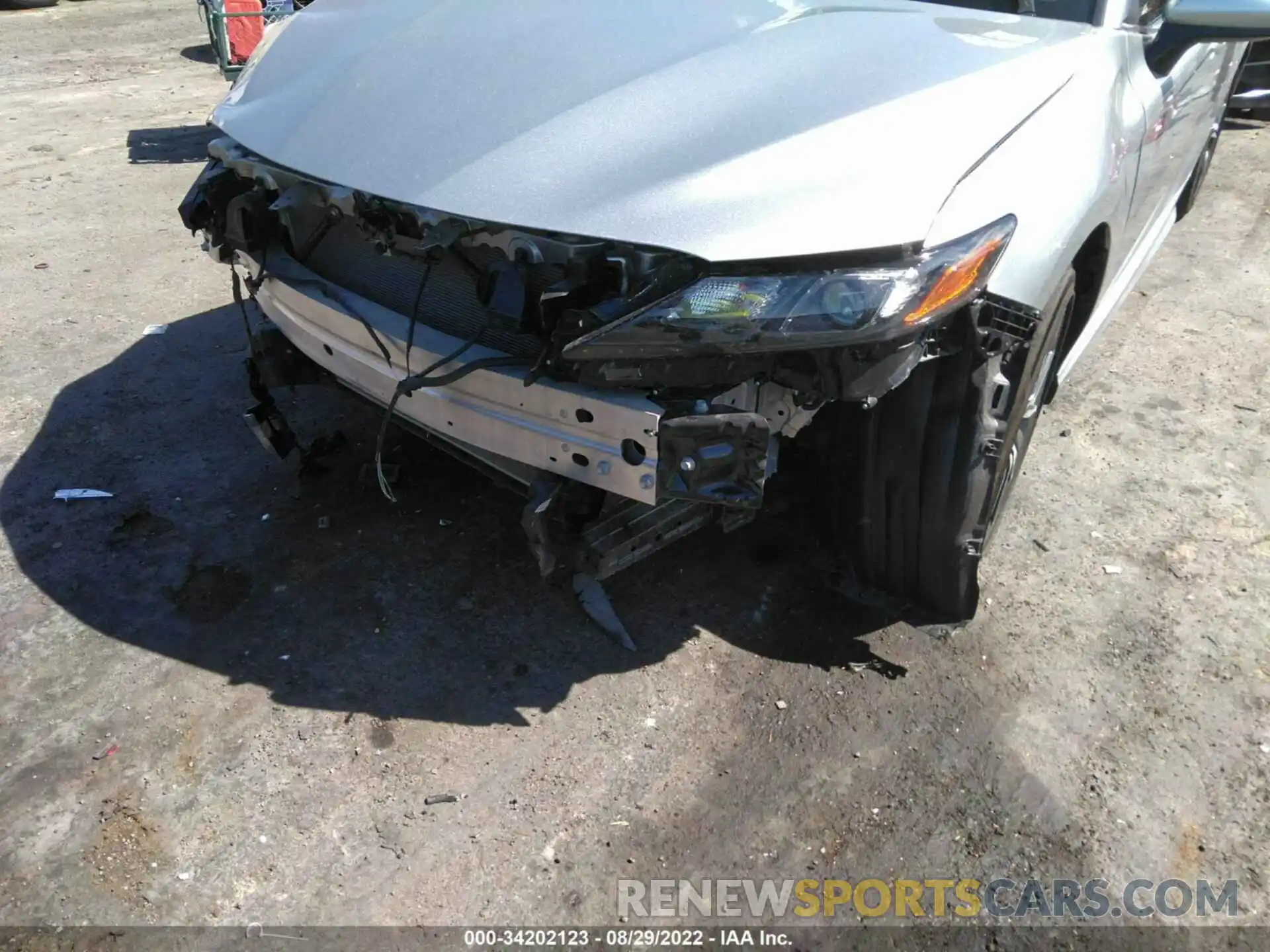 6 Photograph of a damaged car 4T1G11AK3MU536792 TOYOTA CAMRY 2021