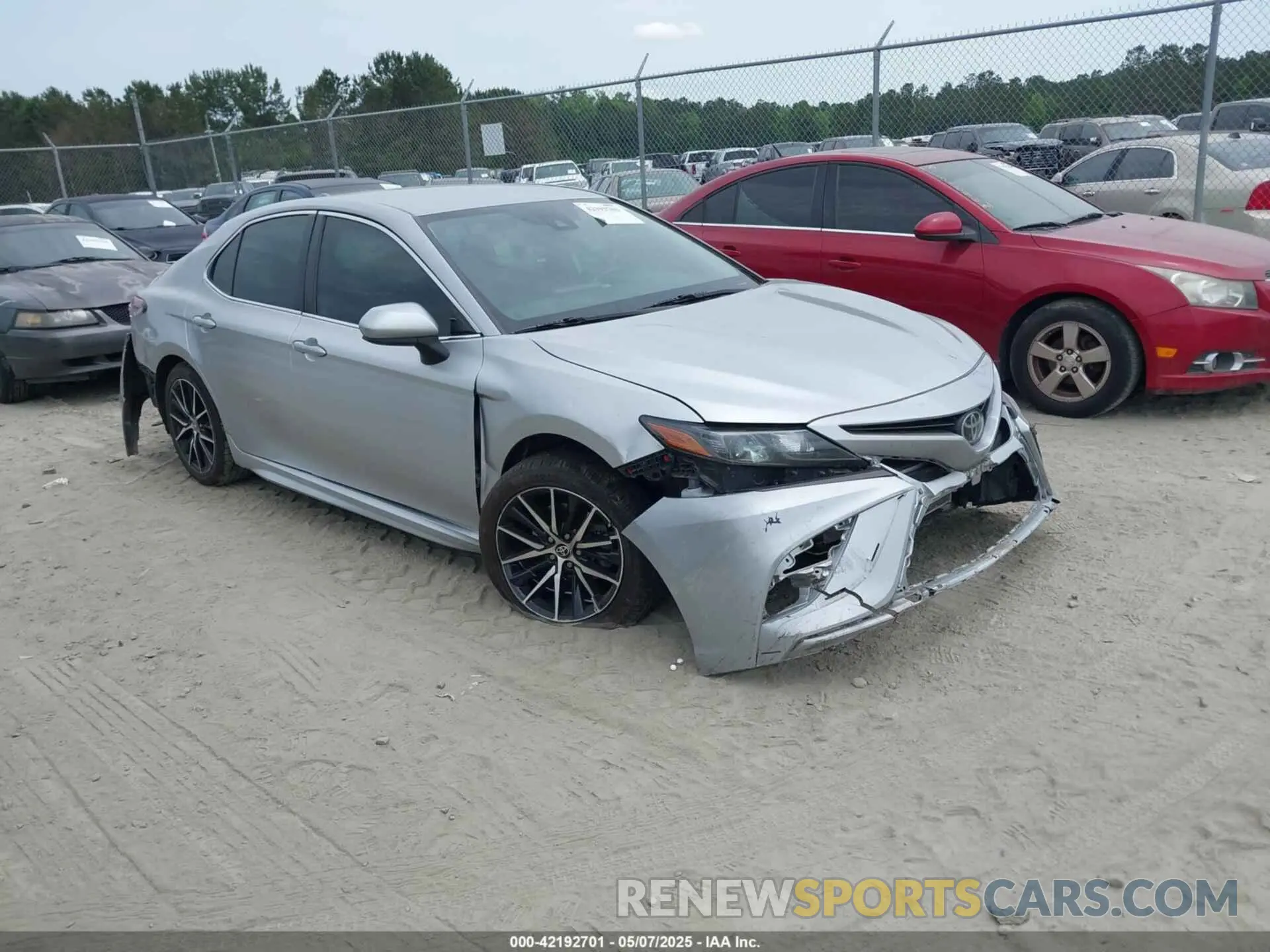 1 Photograph of a damaged car 4T1G11AK3MU542799 TOYOTA CAMRY 2021