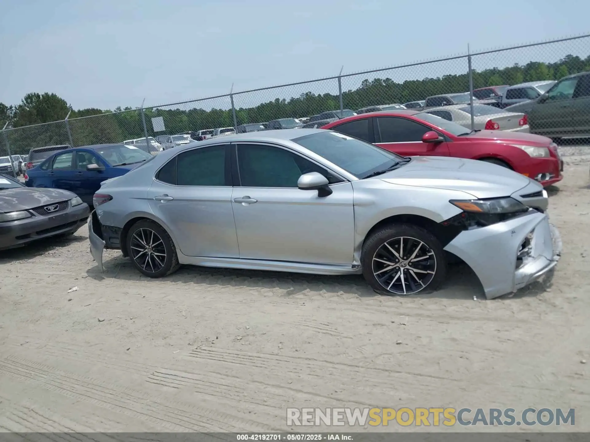 13 Photograph of a damaged car 4T1G11AK3MU542799 TOYOTA CAMRY 2021