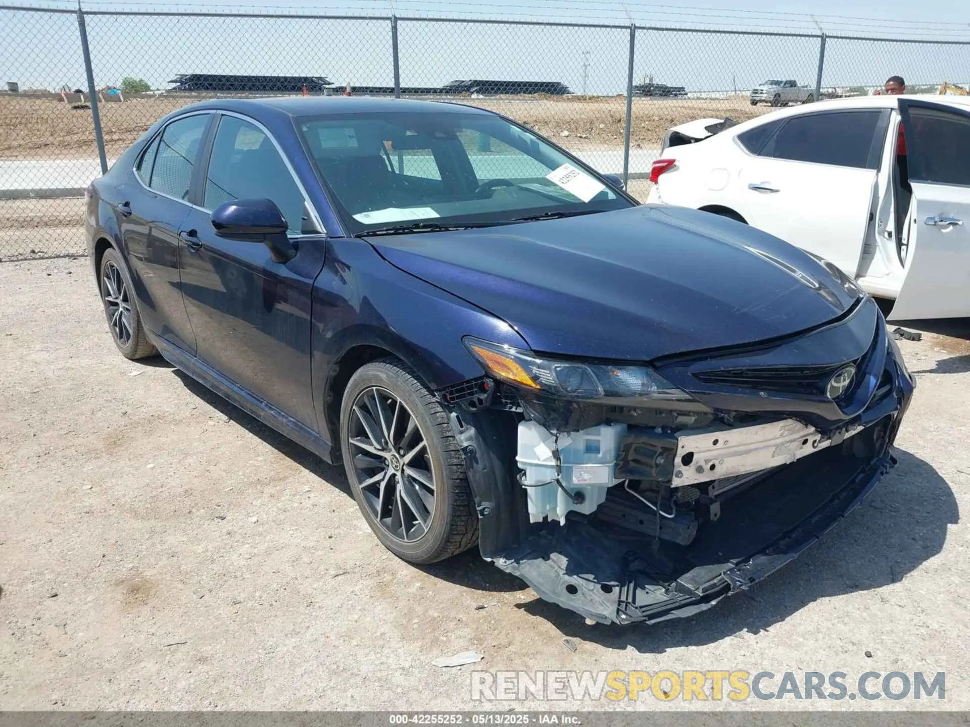 1 Photograph of a damaged car 4T1G11AK3MU552152 TOYOTA CAMRY 2021