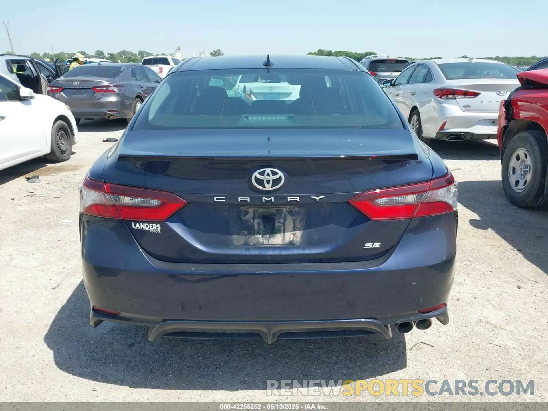 16 Photograph of a damaged car 4T1G11AK3MU552152 TOYOTA CAMRY 2021