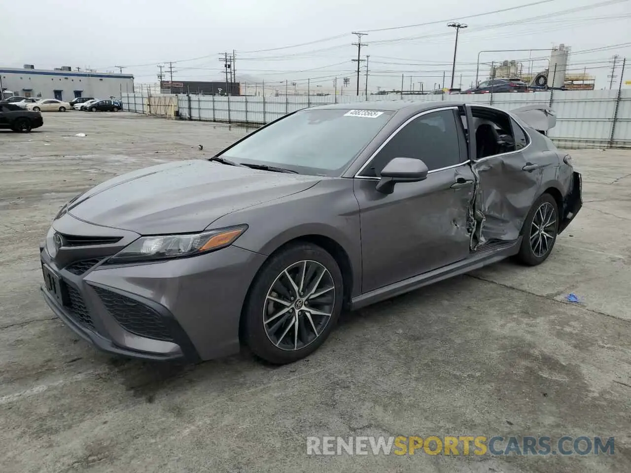 1 Photograph of a damaged car 4T1G11AK3MU556170 TOYOTA CAMRY 2021