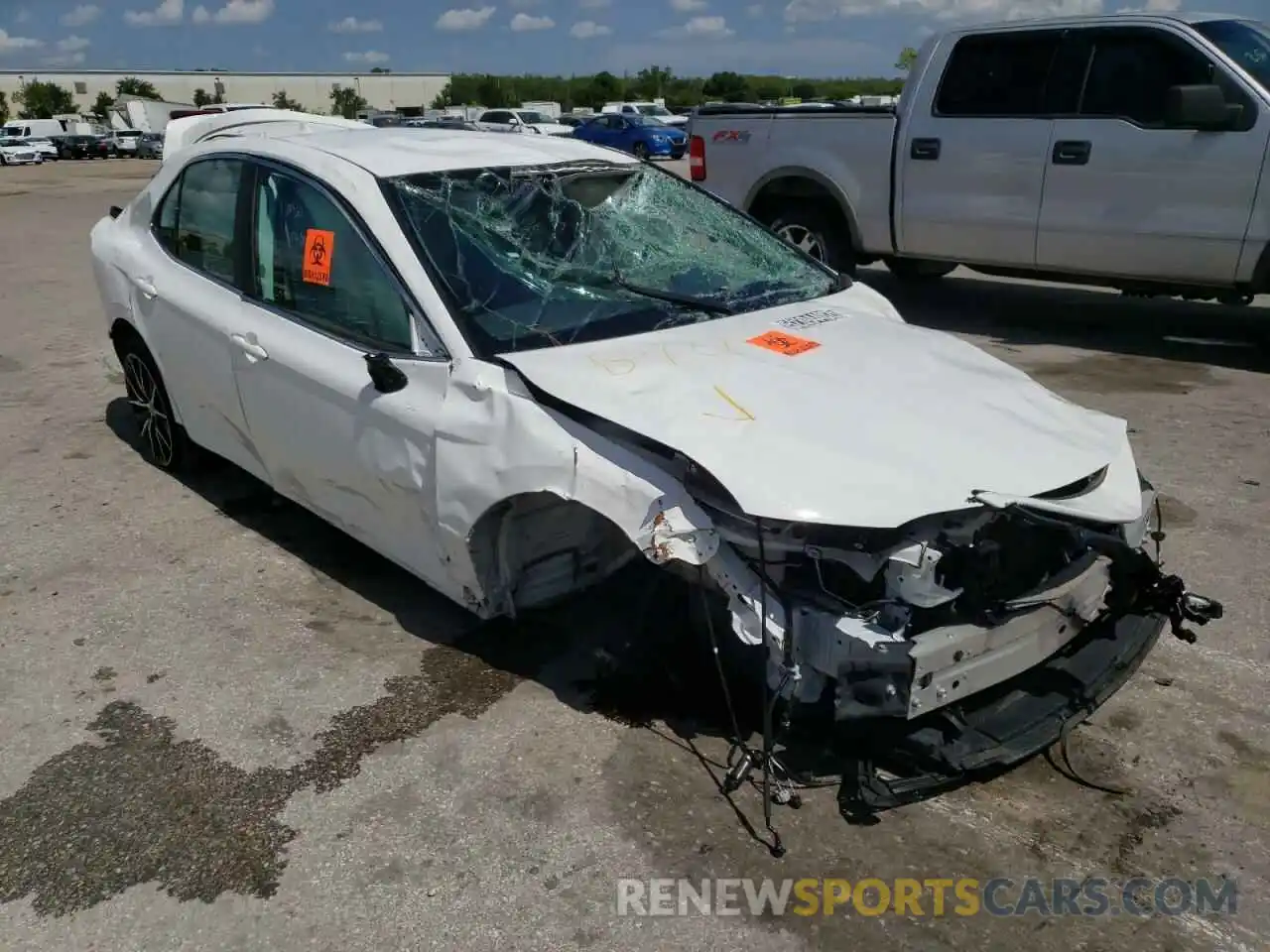 1 Photograph of a damaged car 4T1G11AK3MU557030 TOYOTA CAMRY 2021