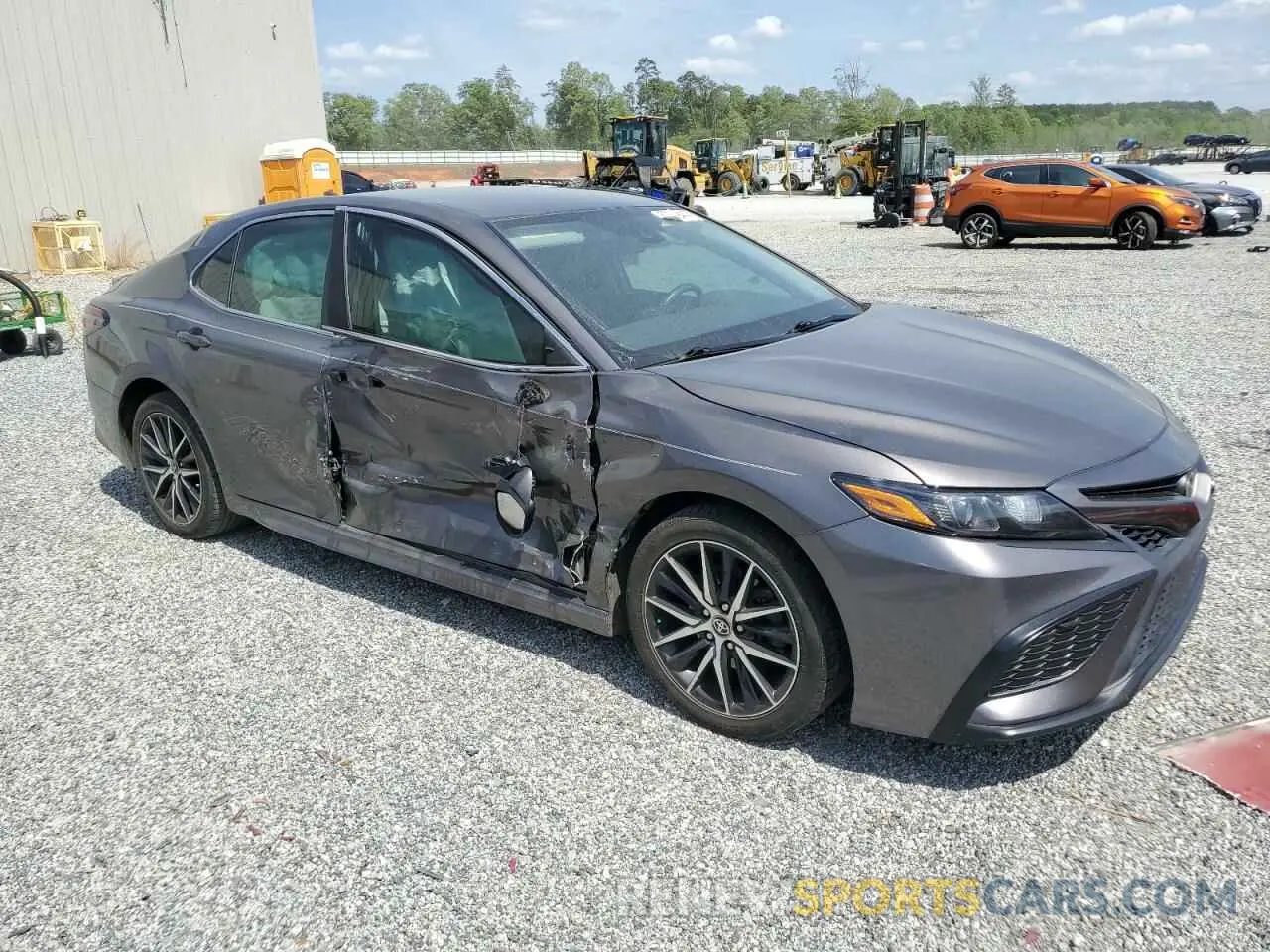 4 Photograph of a damaged car 4T1G11AK3MU558372 TOYOTA CAMRY 2021