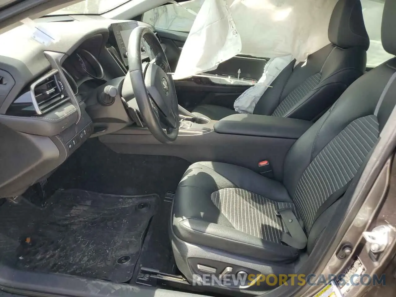 7 Photograph of a damaged car 4T1G11AK3MU558372 TOYOTA CAMRY 2021