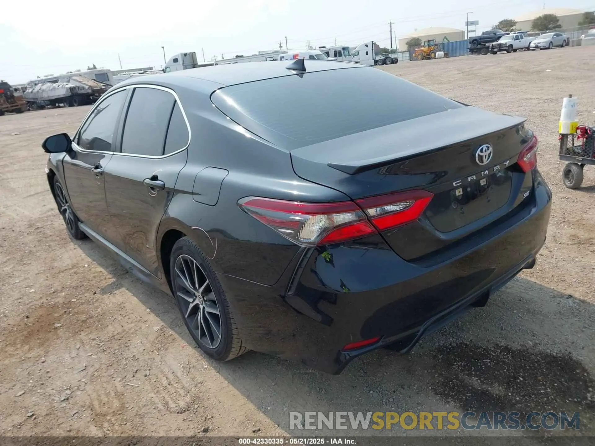 3 Photograph of a damaged car 4T1G11AK3MU558775 TOYOTA CAMRY 2021