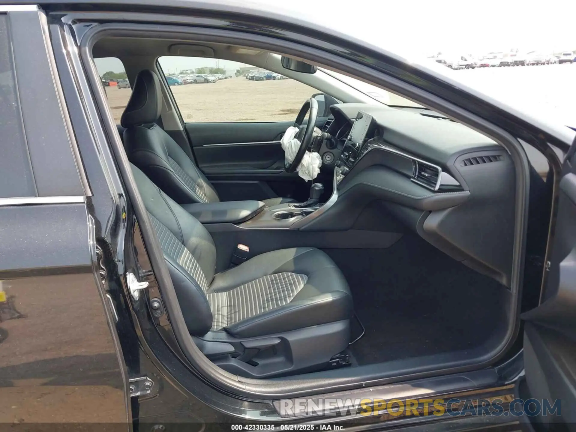 5 Photograph of a damaged car 4T1G11AK3MU558775 TOYOTA CAMRY 2021