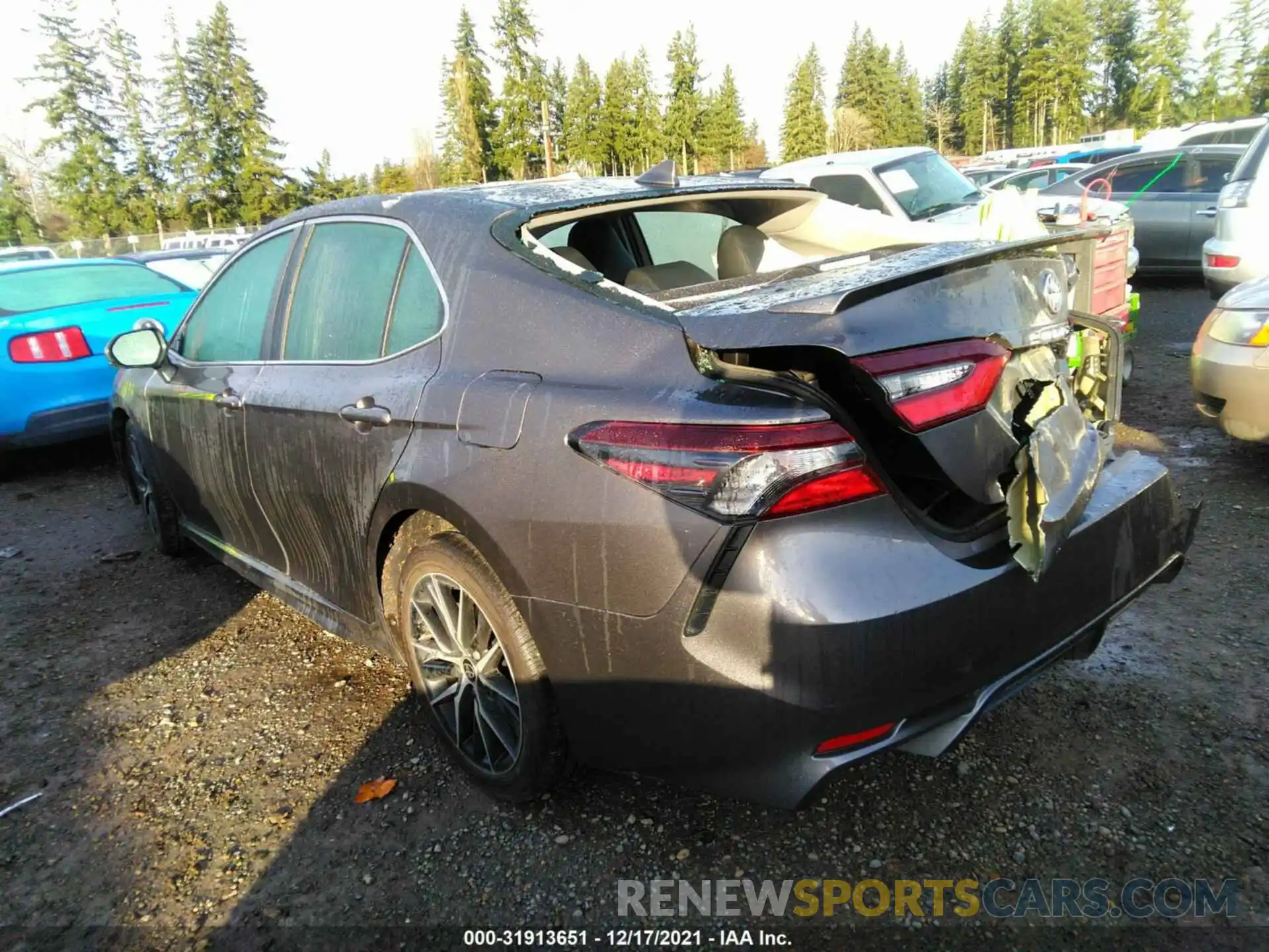 3 Photograph of a damaged car 4T1G11AK3MU559831 TOYOTA CAMRY 2021