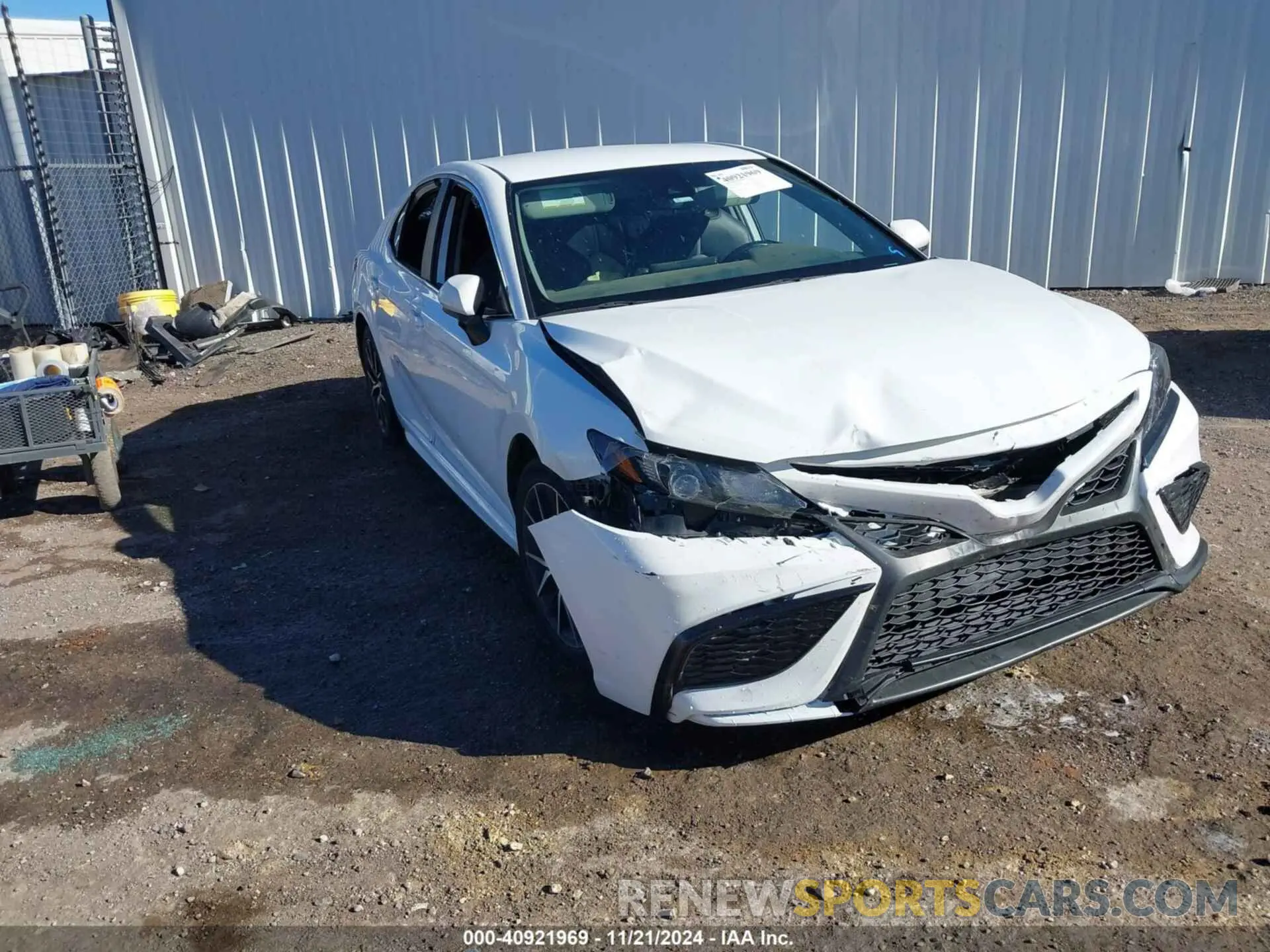 1 Photograph of a damaged car 4T1G11AK3MU560462 TOYOTA CAMRY 2021