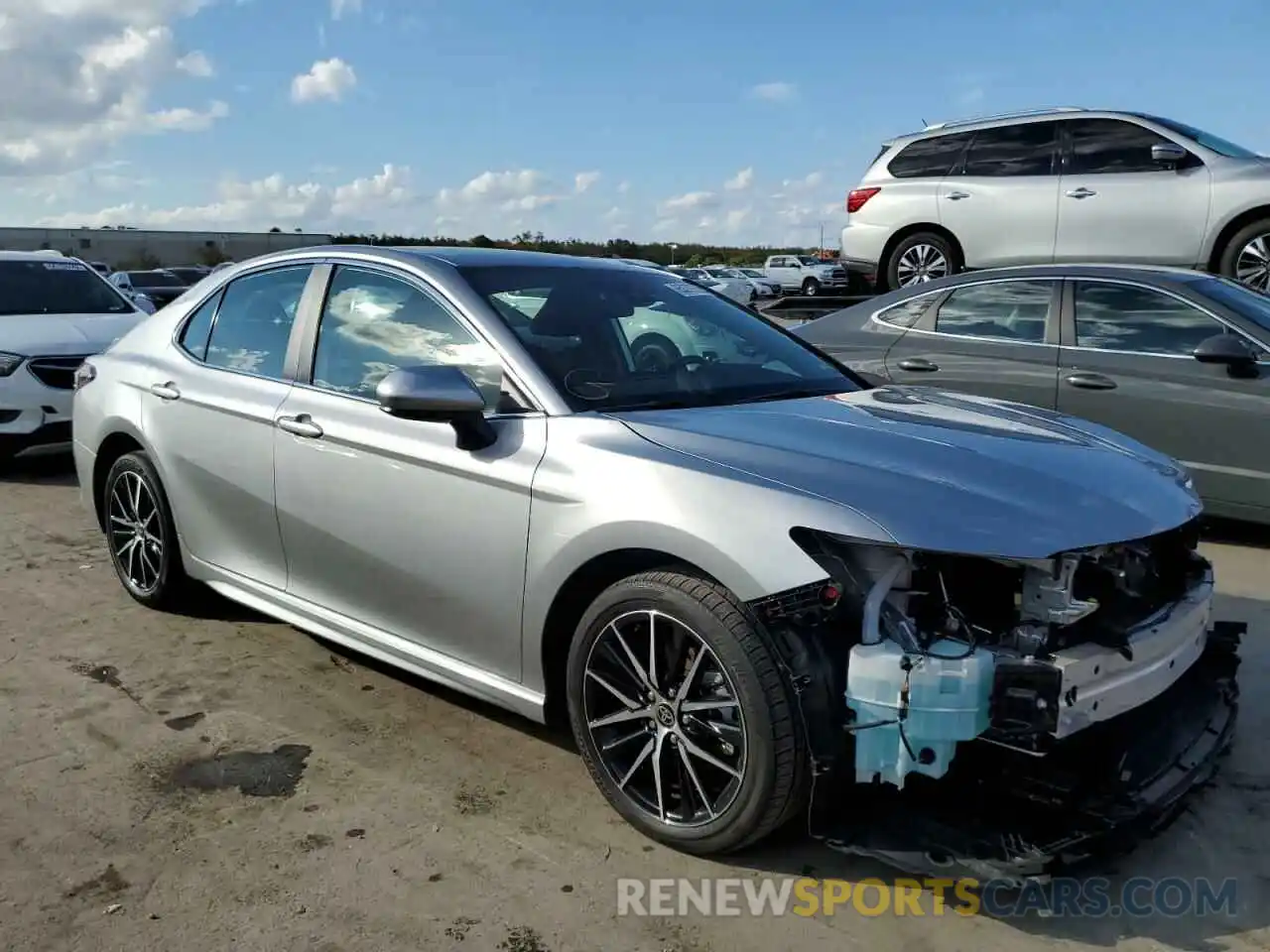 1 Photograph of a damaged car 4T1G11AK3MU581070 TOYOTA CAMRY 2021