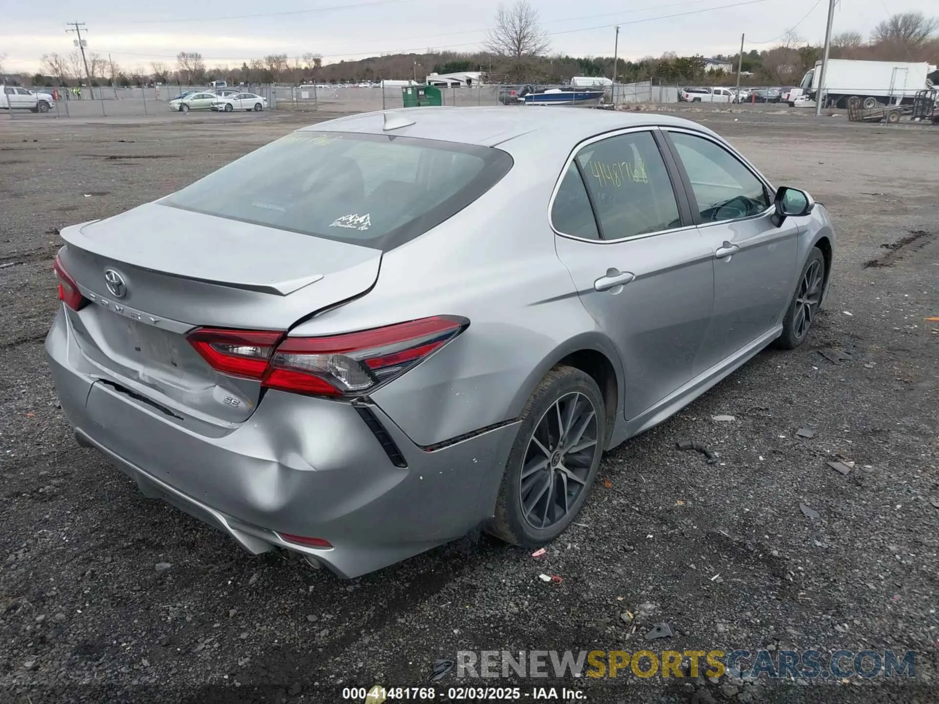 4 Photograph of a damaged car 4T1G11AK3MU585877 TOYOTA CAMRY 2021