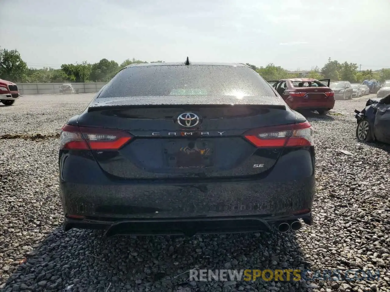 6 Photograph of a damaged car 4T1G11AK3MU600314 TOYOTA CAMRY 2021