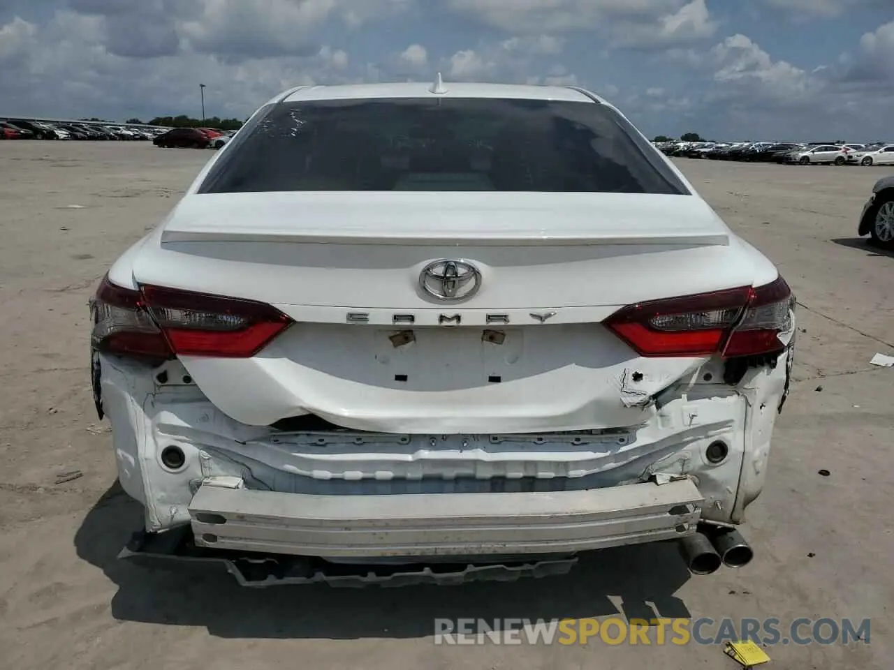 6 Photograph of a damaged car 4T1G11AK3MU602743 TOYOTA CAMRY 2021