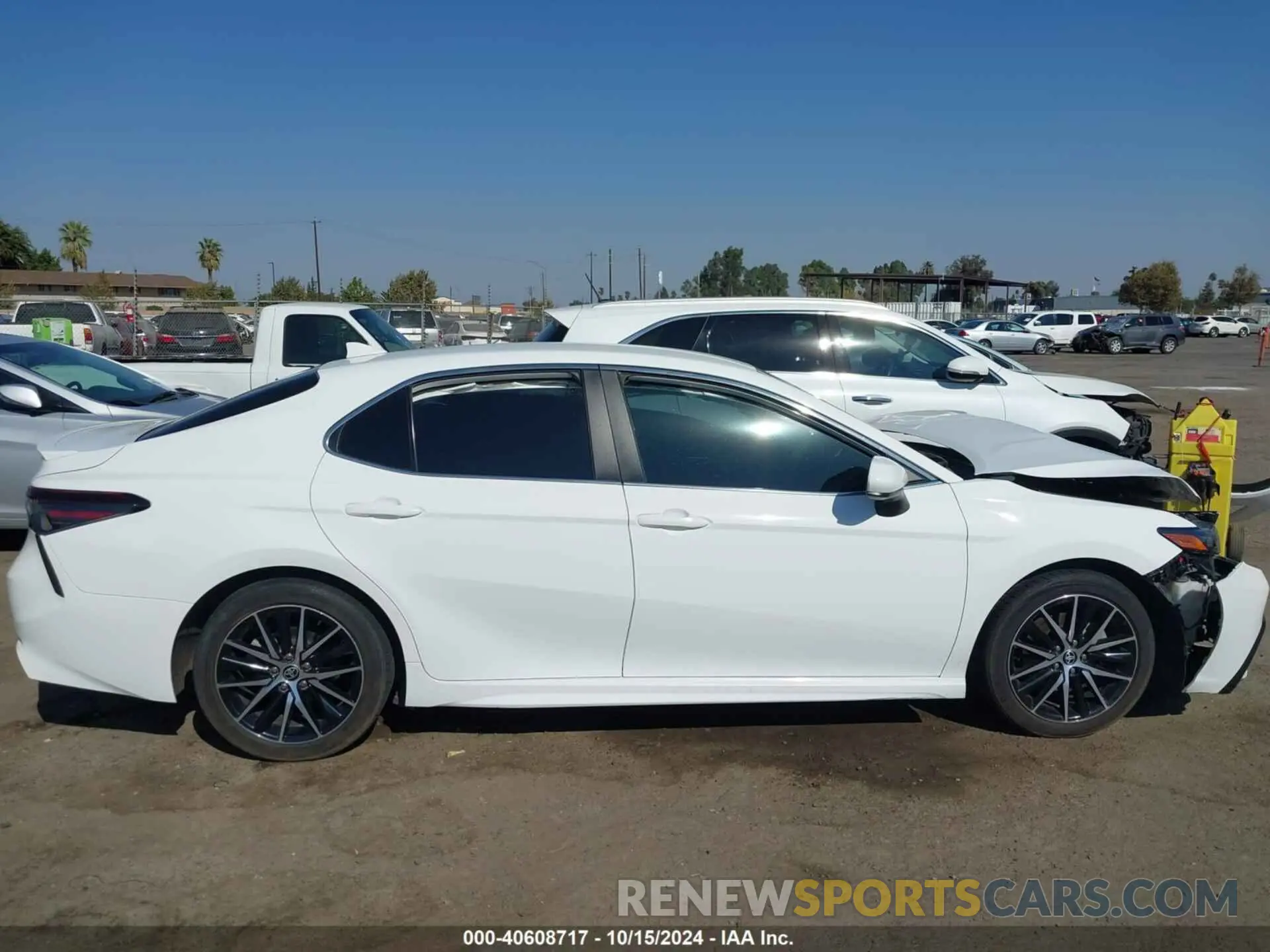 14 Photograph of a damaged car 4T1G11AK3MU607845 TOYOTA CAMRY 2021