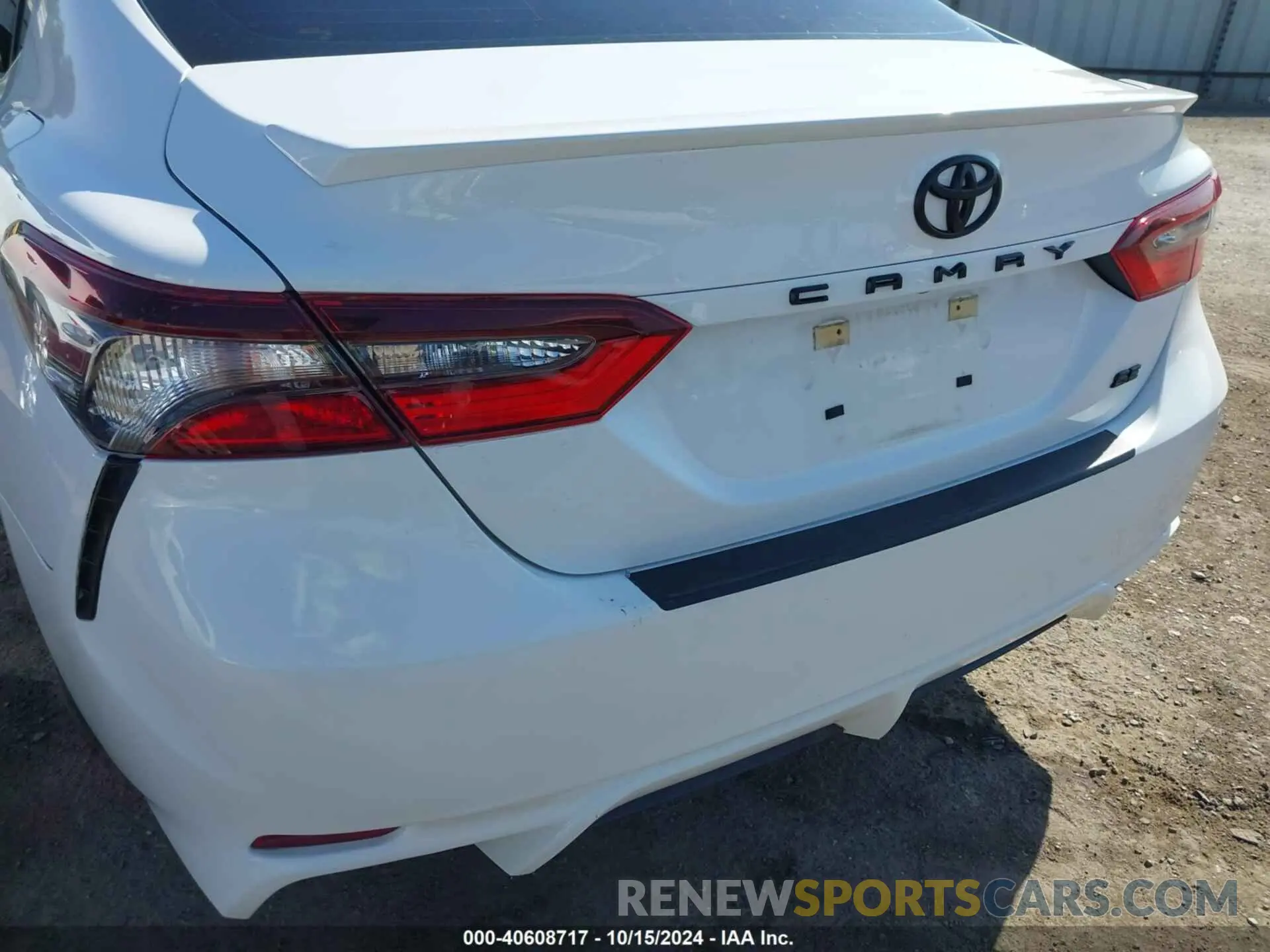 20 Photograph of a damaged car 4T1G11AK3MU607845 TOYOTA CAMRY 2021