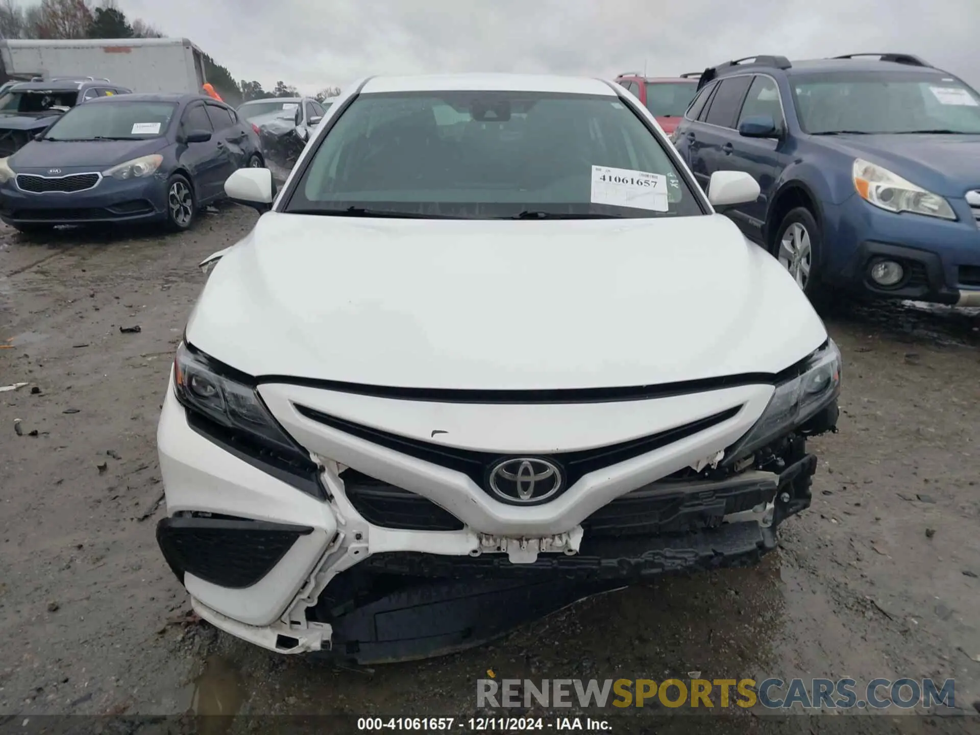 12 Photograph of a damaged car 4T1G11AK3MU610051 TOYOTA CAMRY 2021