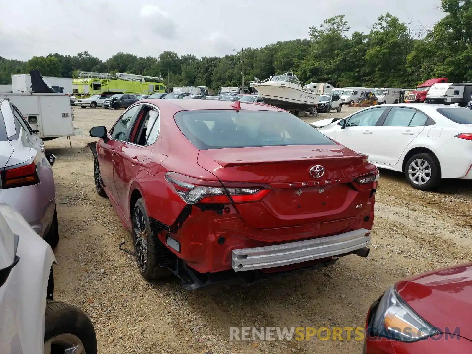 3 Photograph of a damaged car 4T1G11AK4MU410702 TOYOTA CAMRY 2021