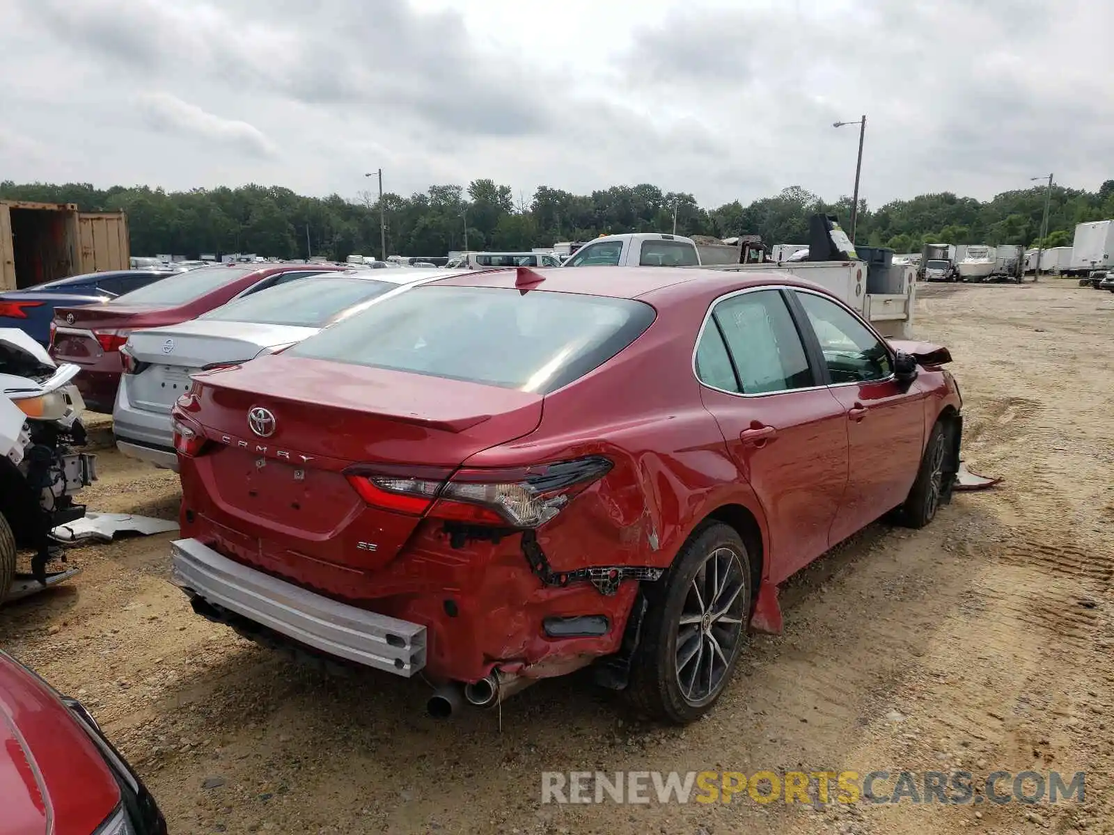 4 Photograph of a damaged car 4T1G11AK4MU410702 TOYOTA CAMRY 2021