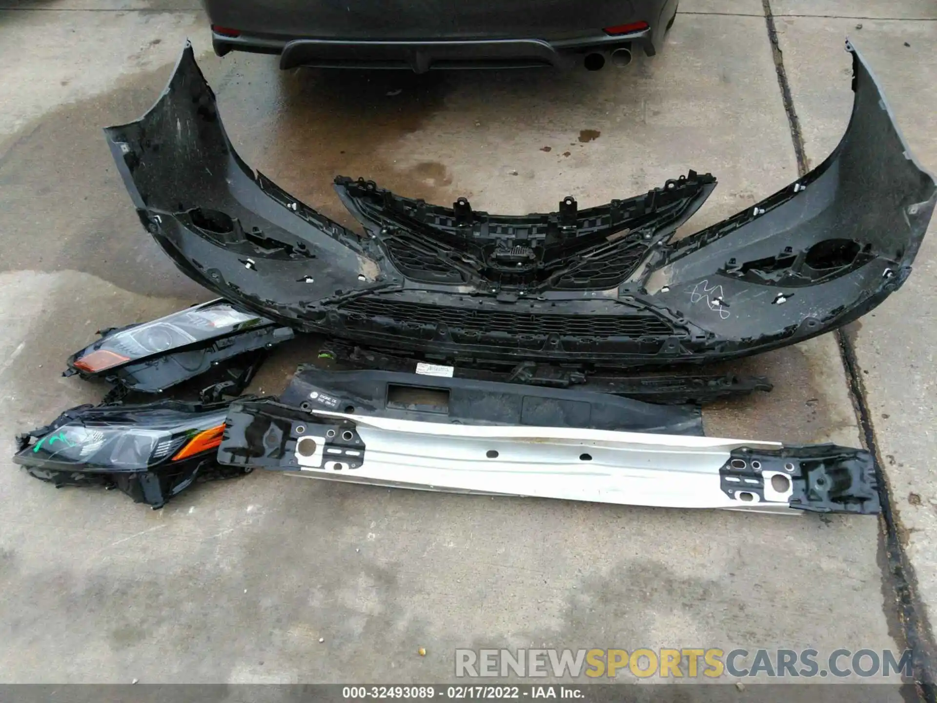 12 Photograph of a damaged car 4T1G11AK4MU414880 TOYOTA CAMRY 2021