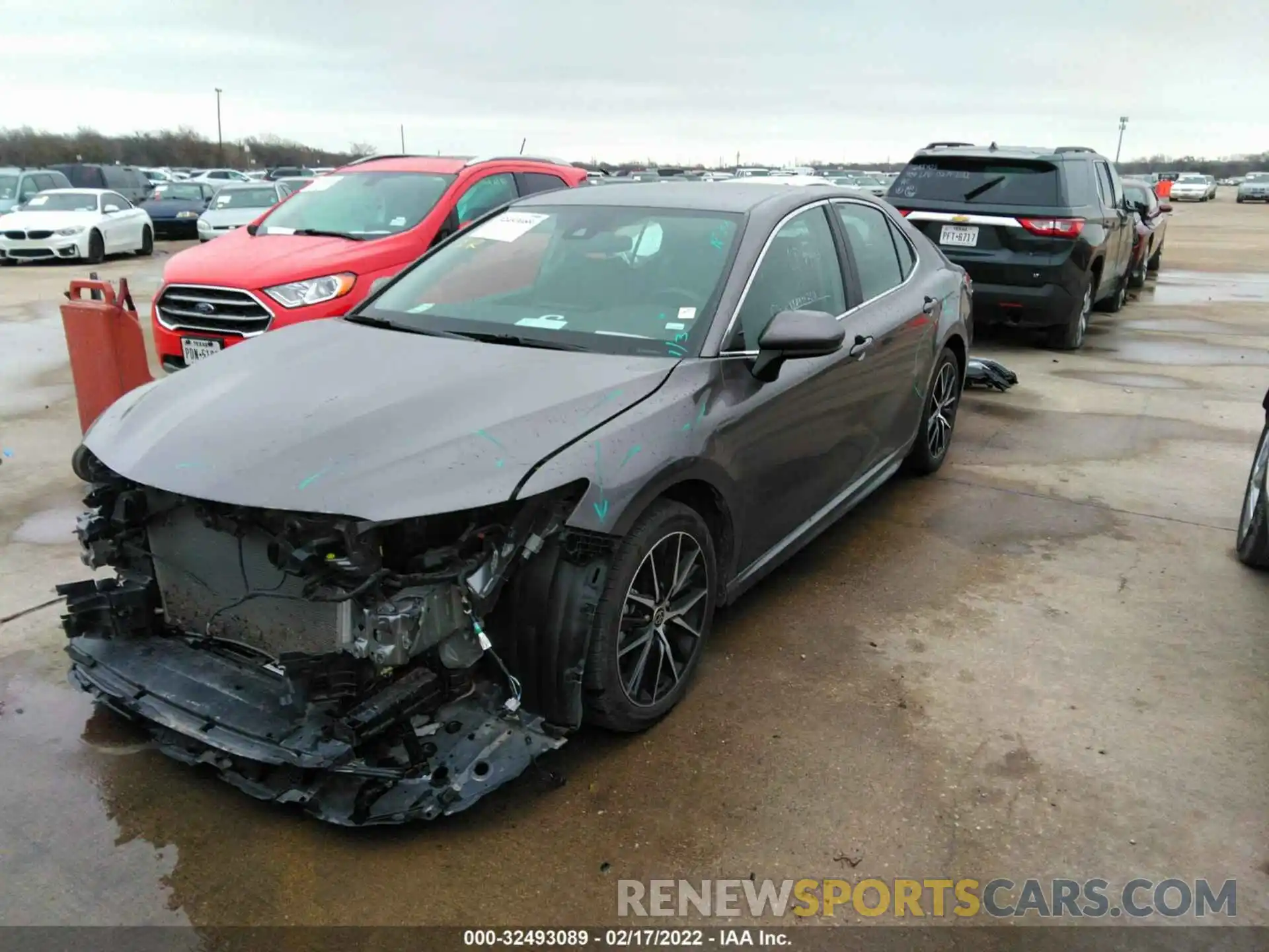 2 Photograph of a damaged car 4T1G11AK4MU414880 TOYOTA CAMRY 2021