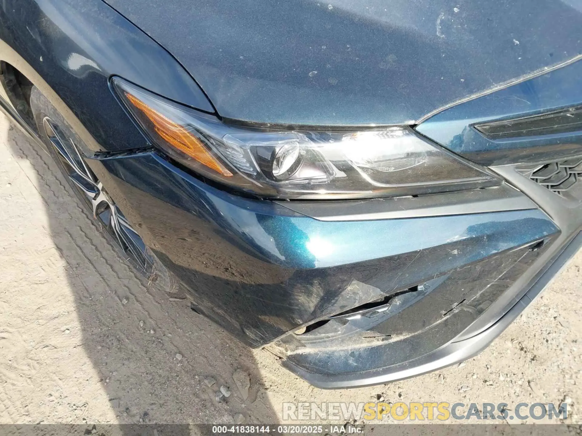 22 Photograph of a damaged car 4T1G11AK4MU422364 TOYOTA CAMRY 2021