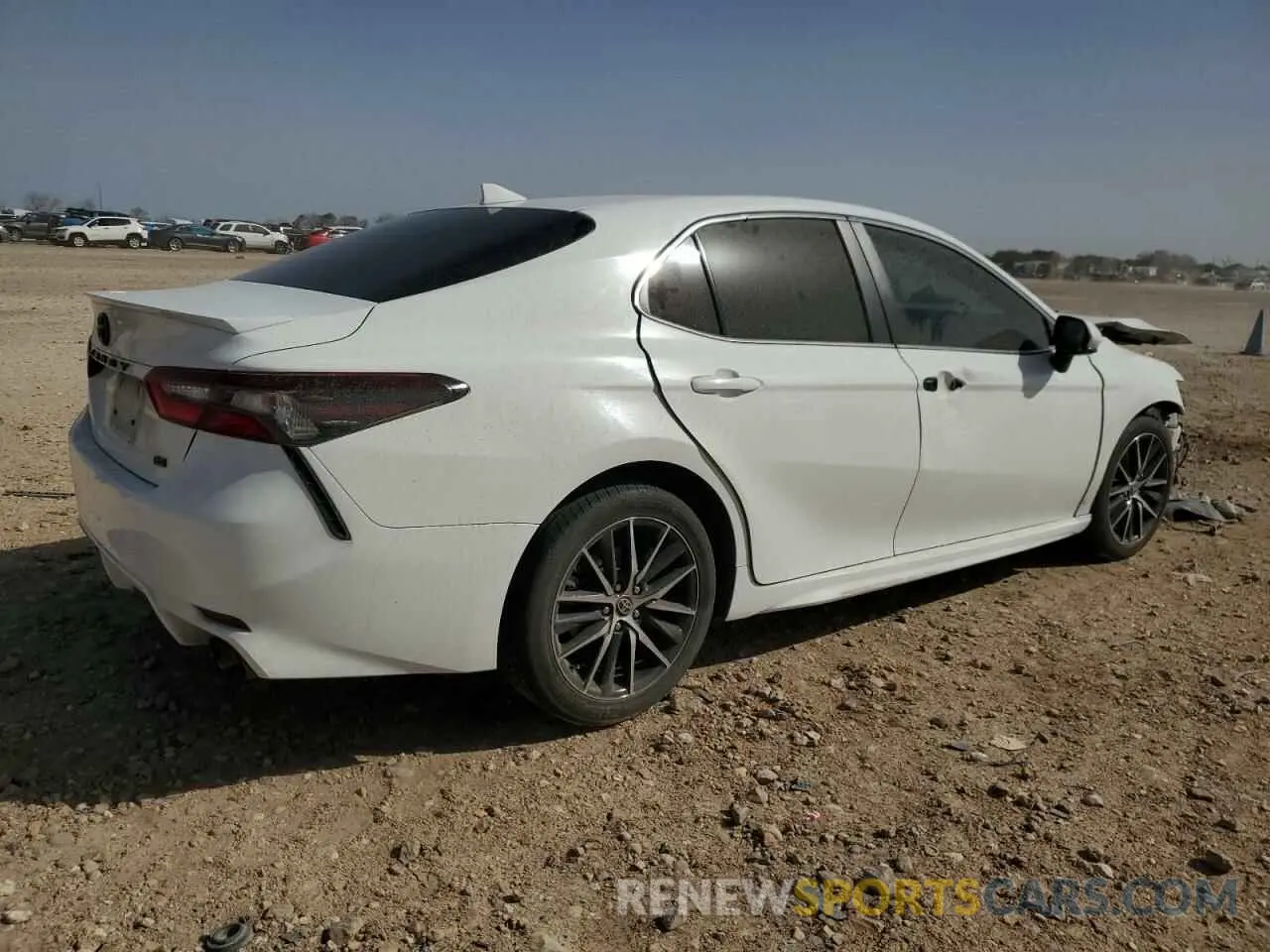 3 Photograph of a damaged car 4T1G11AK4MU438175 TOYOTA CAMRY 2021