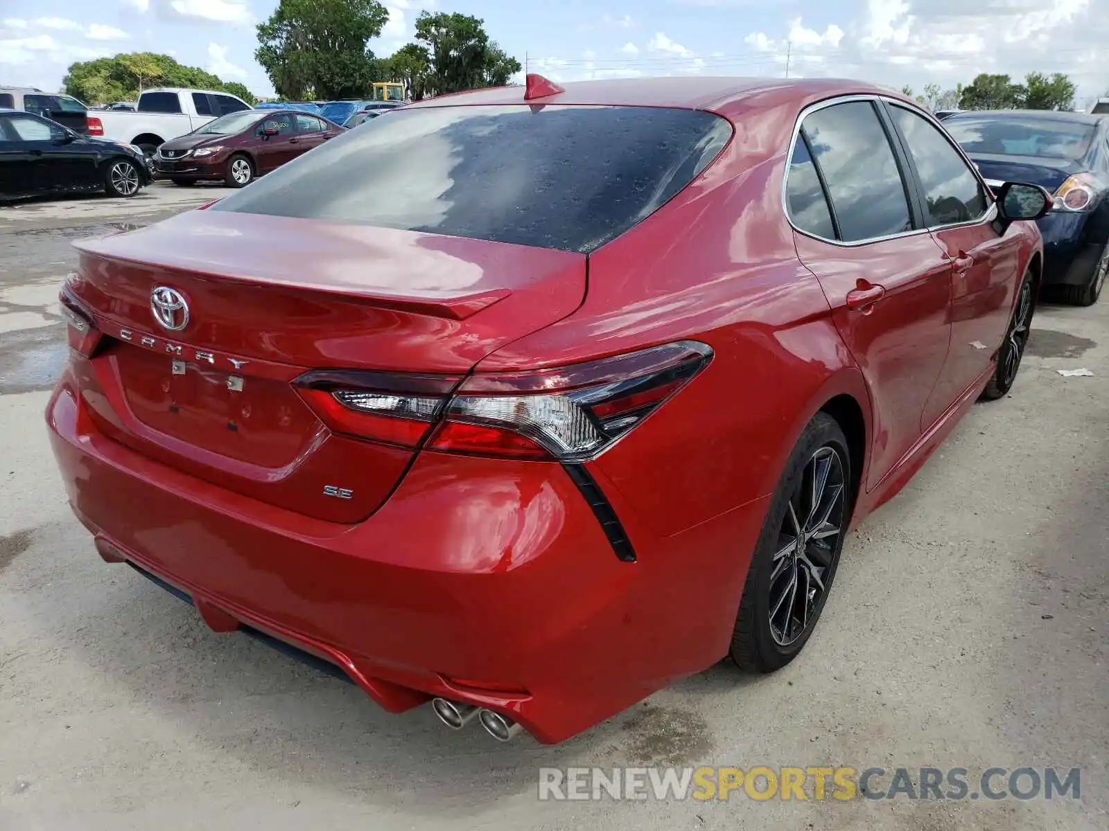 4 Photograph of a damaged car 4T1G11AK4MU451847 TOYOTA CAMRY 2021