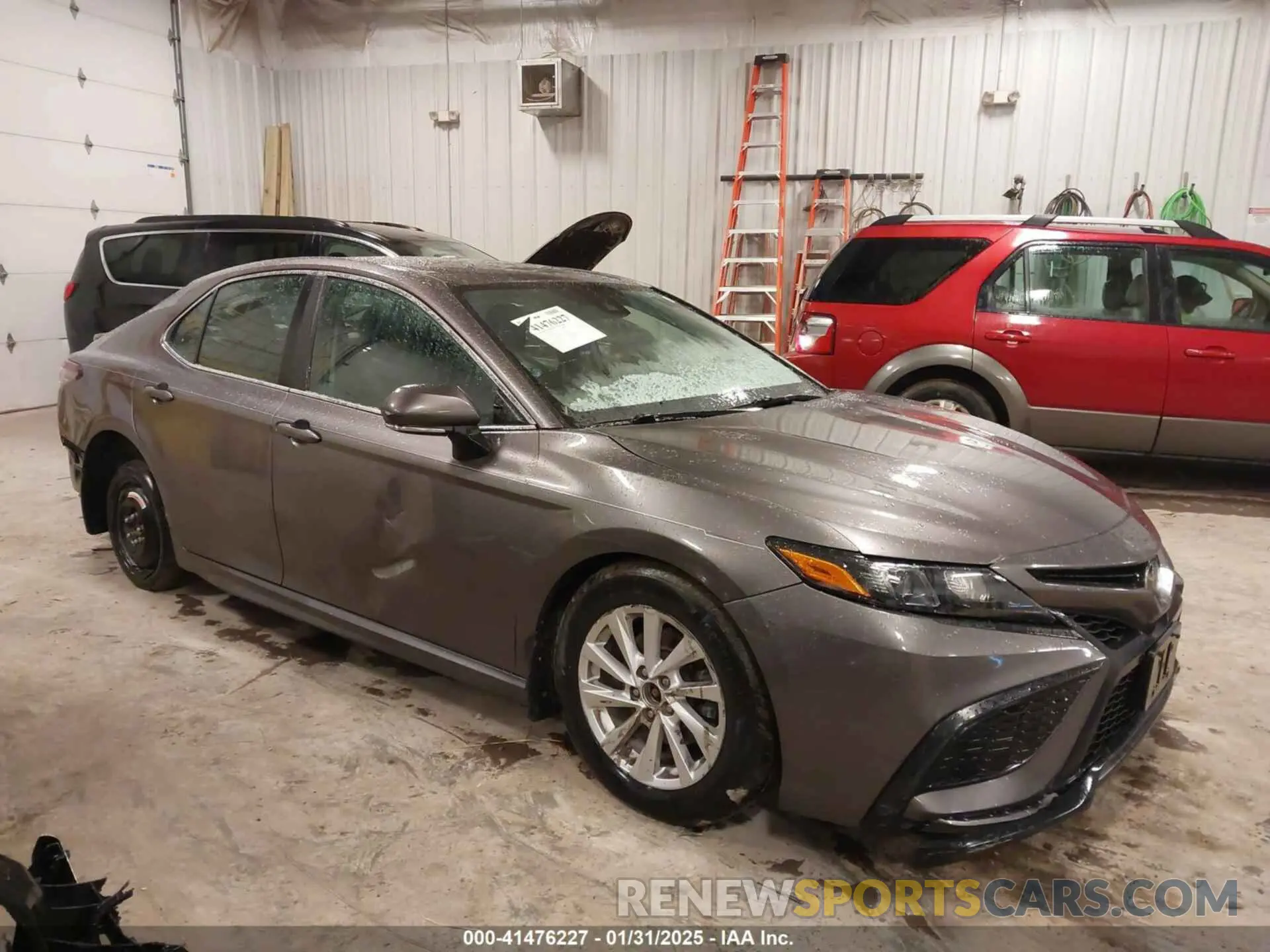 1 Photograph of a damaged car 4T1G11AK4MU452643 TOYOTA CAMRY 2021