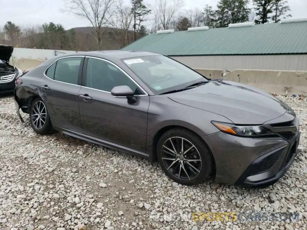 4 Photograph of a damaged car 4T1G11AK4MU468597 TOYOTA CAMRY 2021