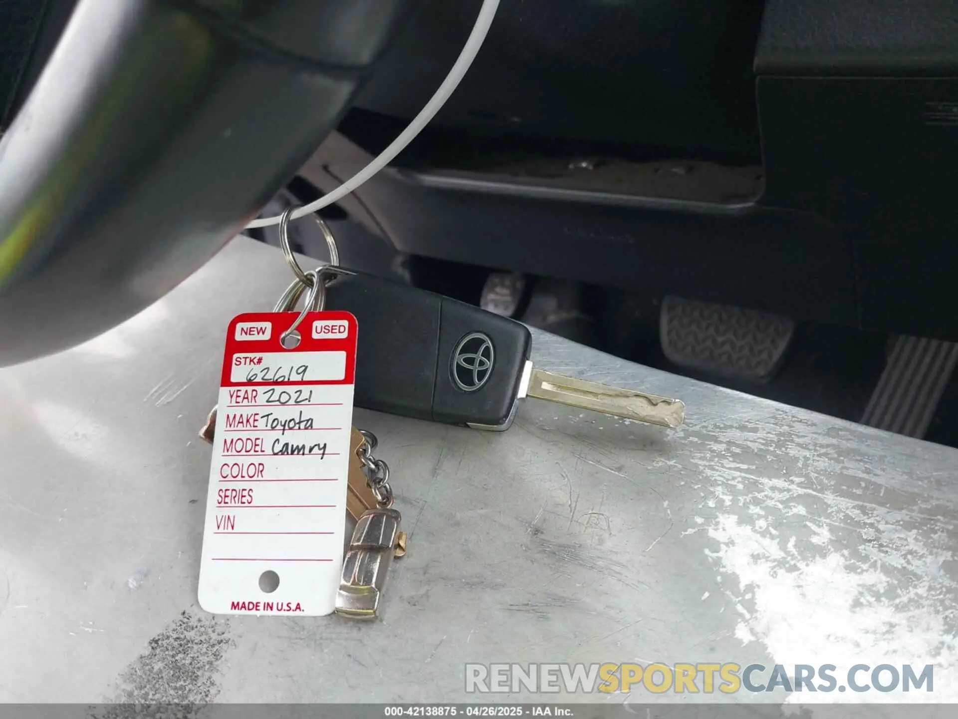 11 Photograph of a damaged car 4T1G11AK4MU471421 TOYOTA CAMRY 2021