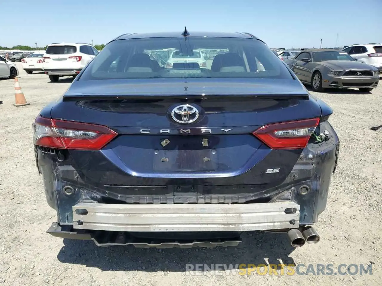6 Photograph of a damaged car 4T1G11AK4MU474447 TOYOTA CAMRY 2021