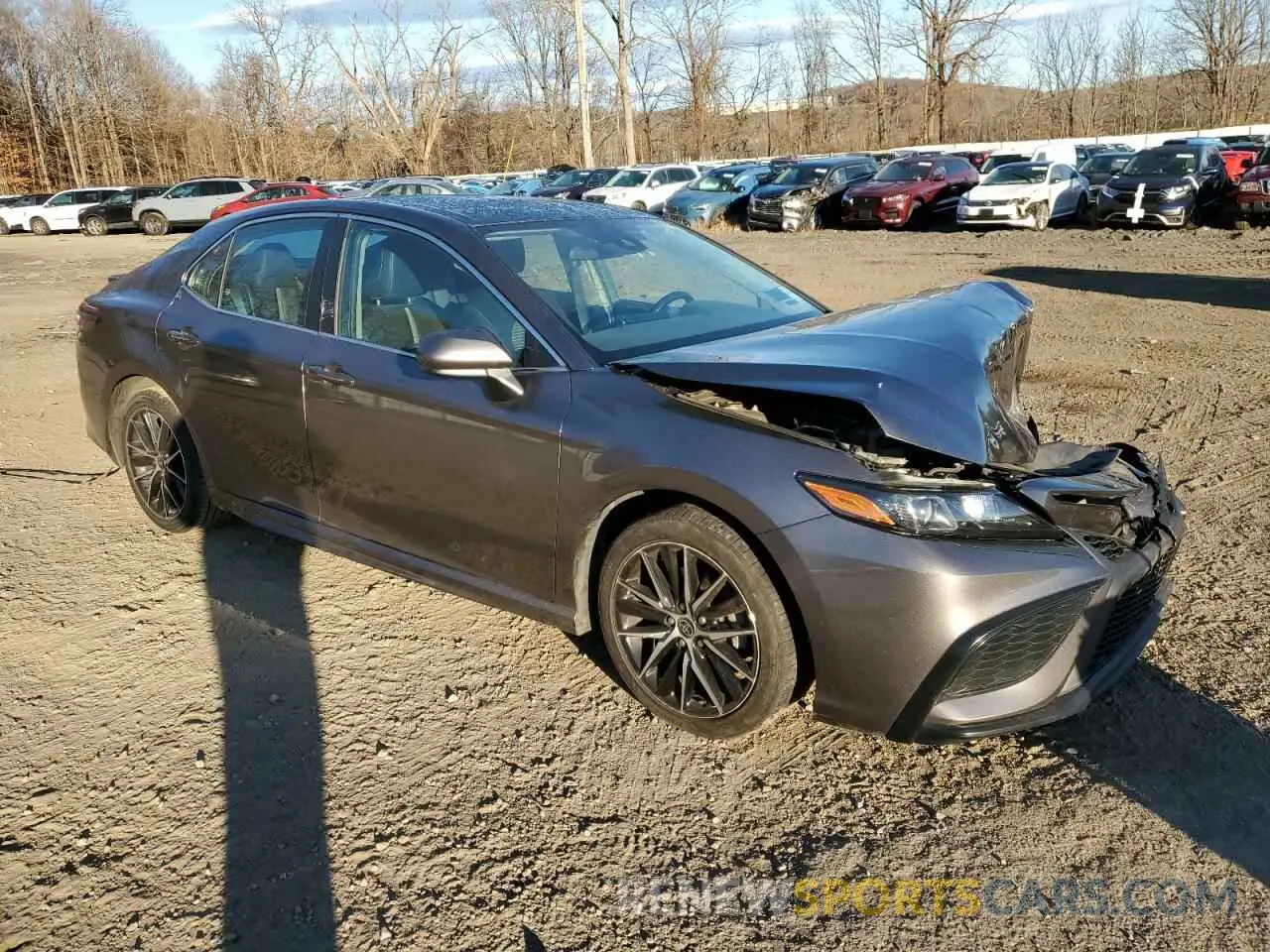 4 Photograph of a damaged car 4T1G11AK4MU480104 TOYOTA CAMRY 2021