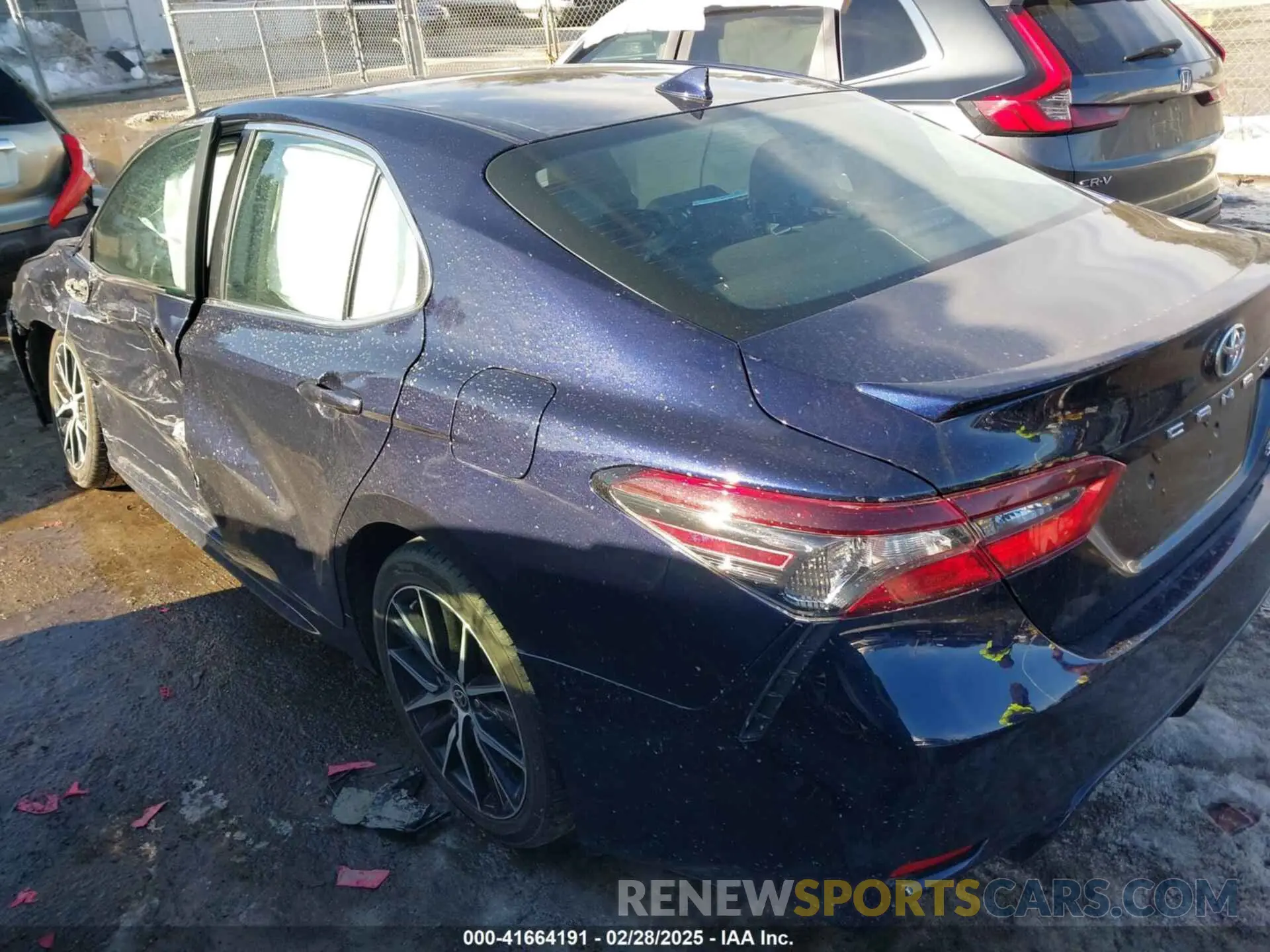 14 Photograph of a damaged car 4T1G11AK4MU484377 TOYOTA CAMRY 2021