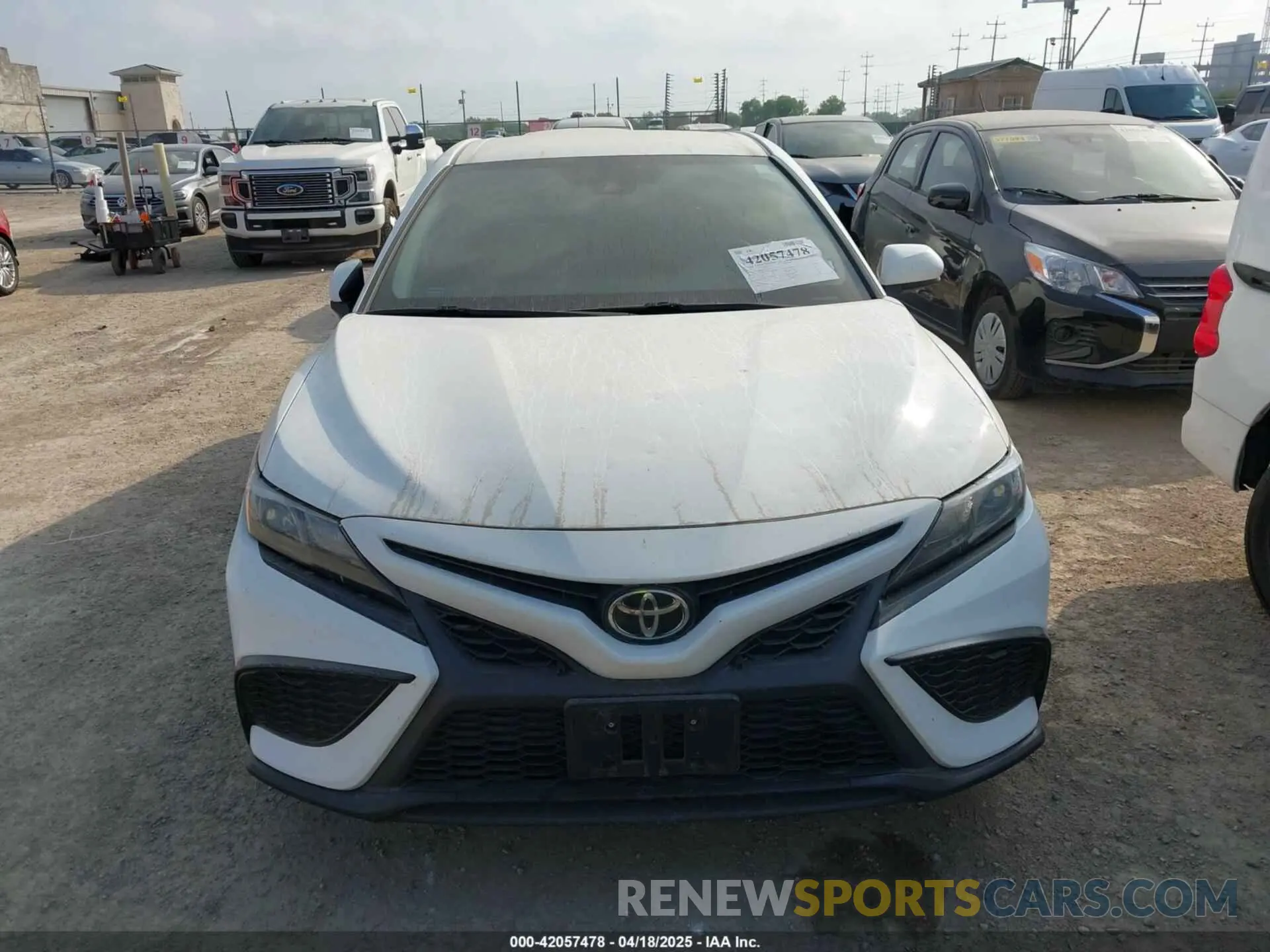 12 Photograph of a damaged car 4T1G11AK4MU496335 TOYOTA CAMRY 2021