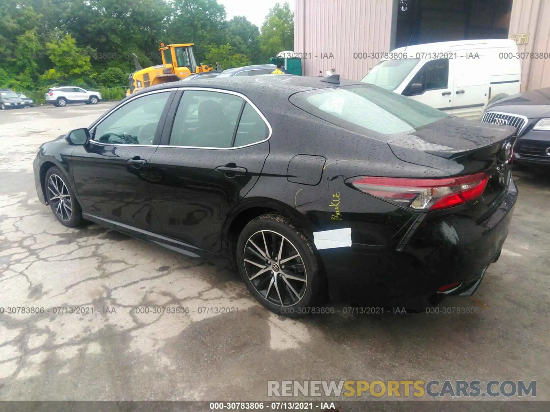 3 Photograph of a damaged car 4T1G11AK4MU513103 TOYOTA CAMRY 2021