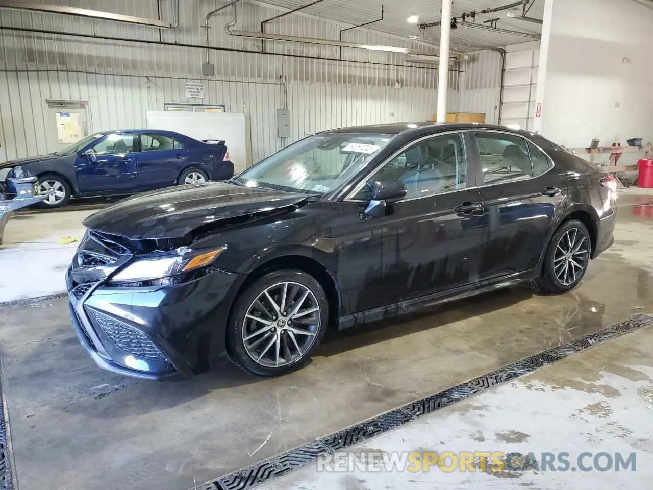 1 Photograph of a damaged car 4T1G11AK4MU516714 TOYOTA CAMRY 2021