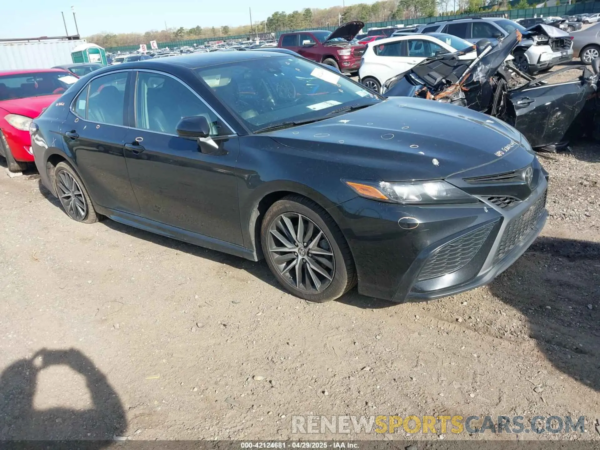 1 Photograph of a damaged car 4T1G11AK4MU519404 TOYOTA CAMRY 2021