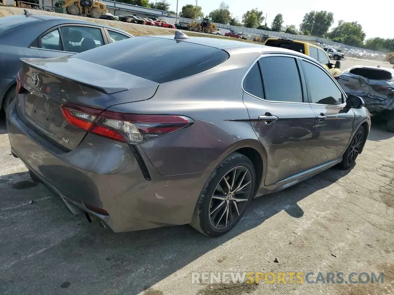 3 Photograph of a damaged car 4T1G11AK4MU529902 TOYOTA CAMRY 2021