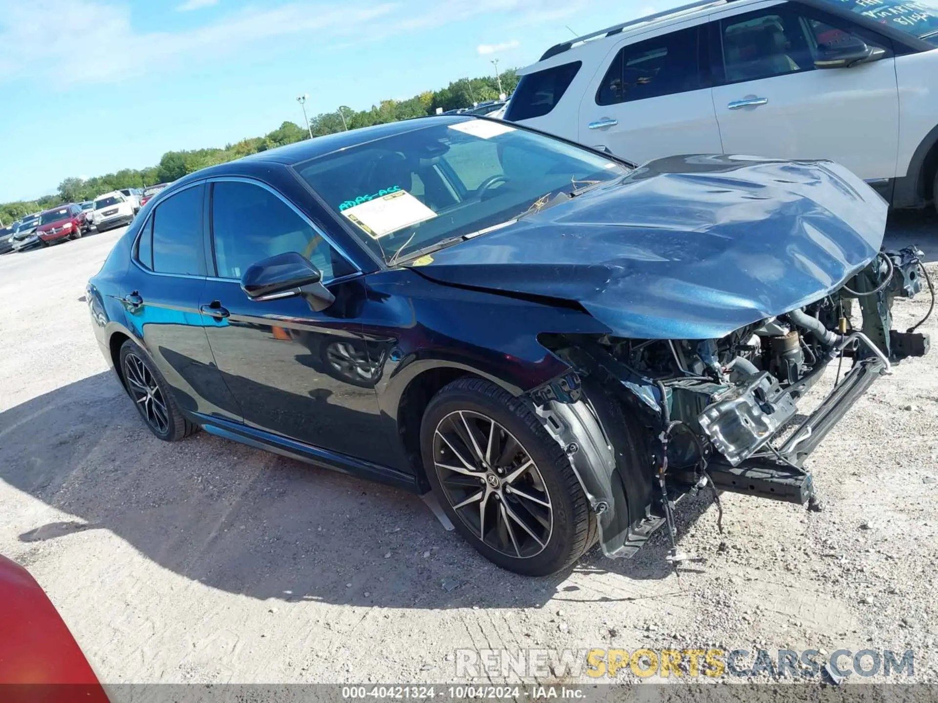 14 Photograph of a damaged car 4T1G11AK4MU536056 TOYOTA CAMRY 2021