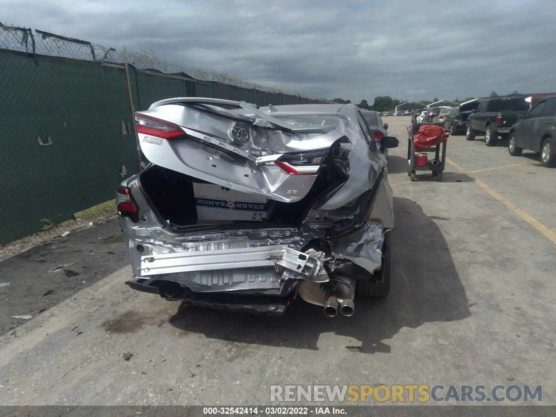 6 Photograph of a damaged car 4T1G11AK4MU542228 TOYOTA CAMRY 2021