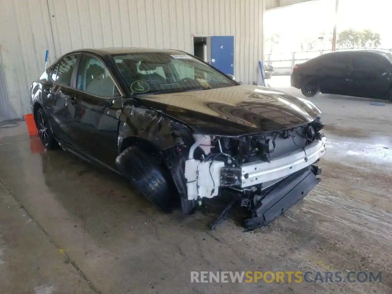 1 Photograph of a damaged car 4T1G11AK4MU553326 TOYOTA CAMRY 2021