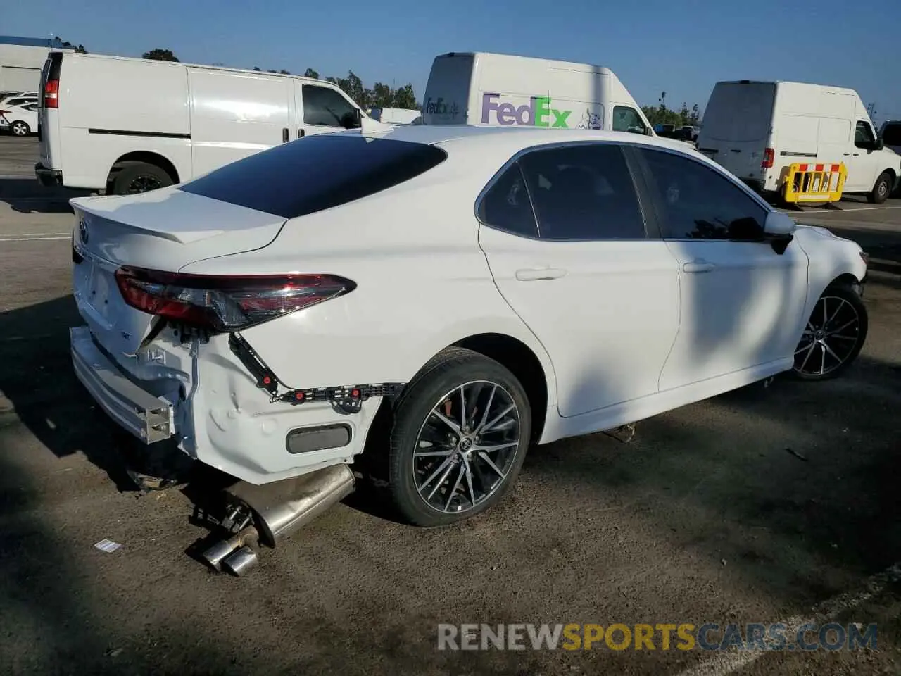 3 Photograph of a damaged car 4T1G11AK4MU553987 TOYOTA CAMRY 2021