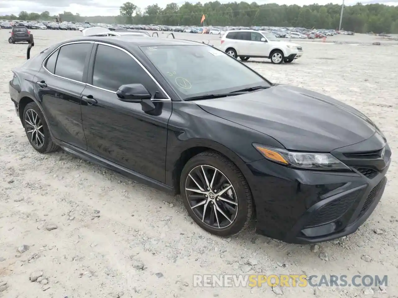 1 Photograph of a damaged car 4T1G11AK4MU576525 TOYOTA CAMRY 2021