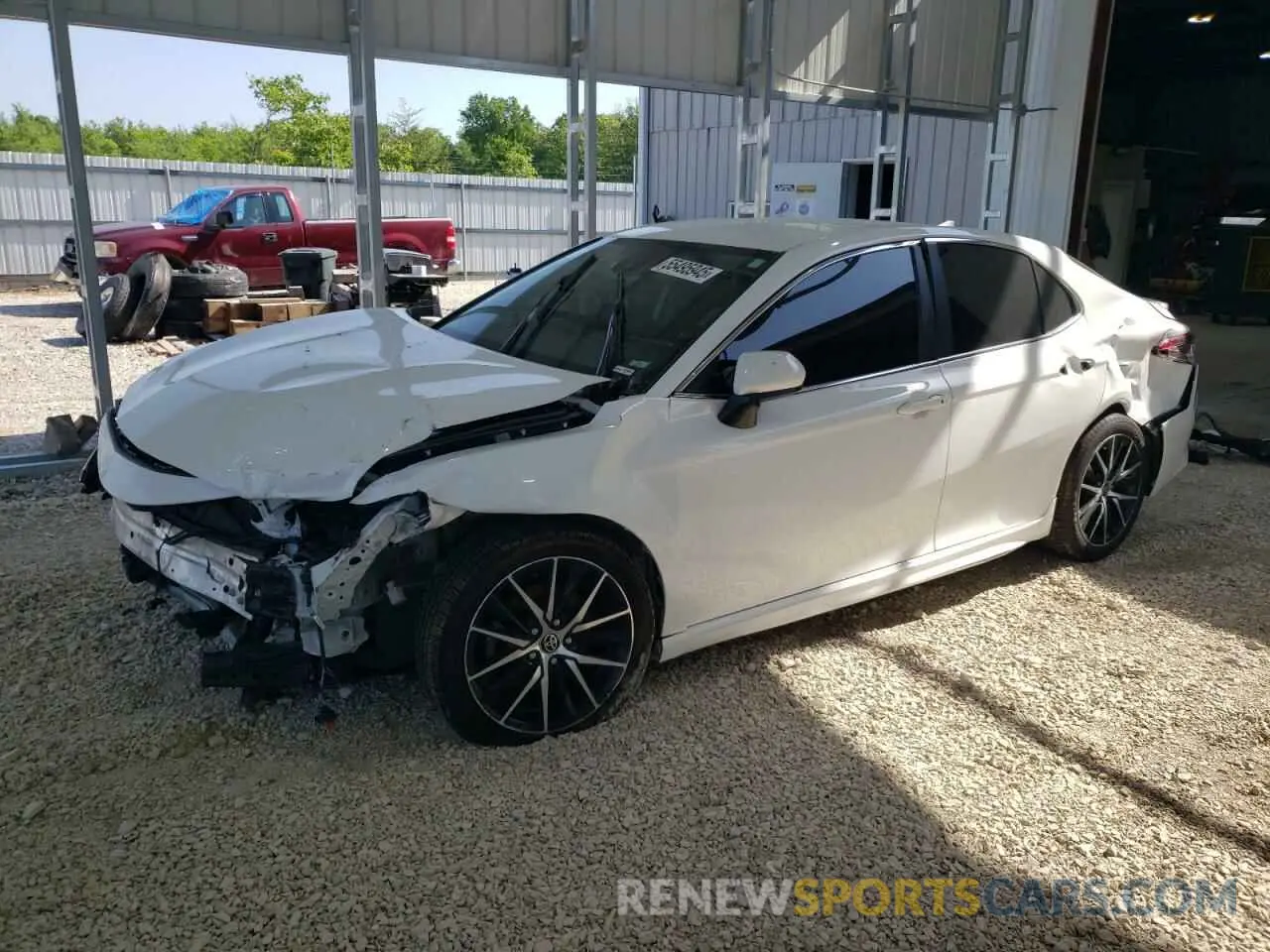 1 Photograph of a damaged car 4T1G11AK4MU586536 TOYOTA CAMRY 2021