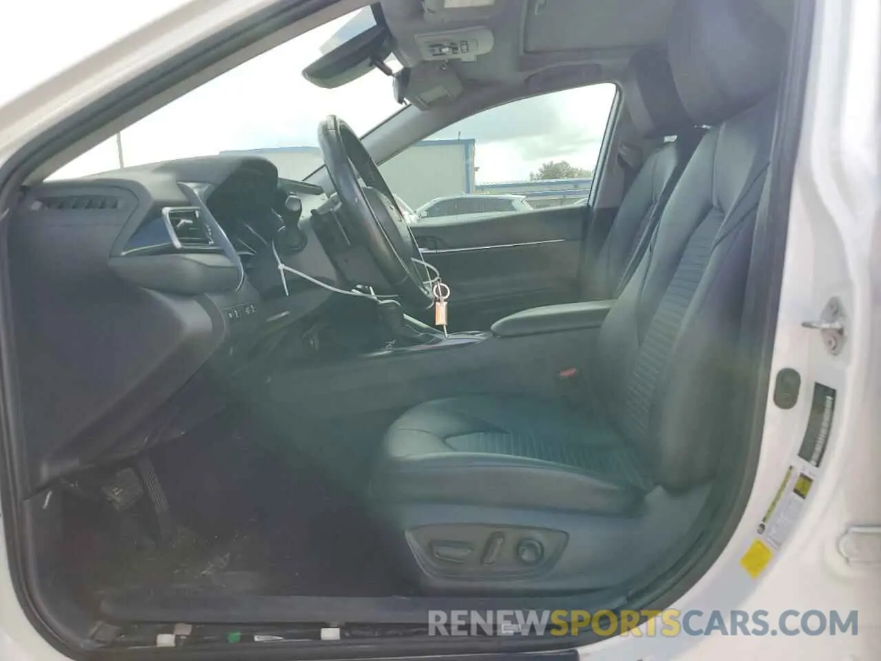 7 Photograph of a damaged car 4T1G11AK4MU596838 TOYOTA CAMRY 2021