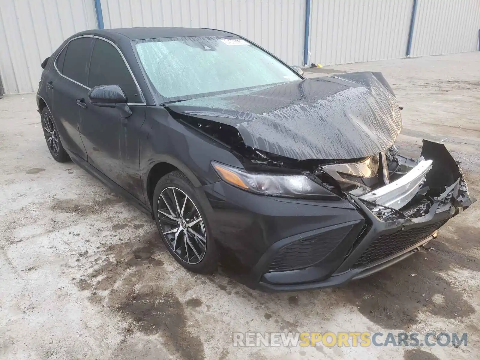 1 Photograph of a damaged car 4T1G11AK4MU598170 TOYOTA CAMRY 2021